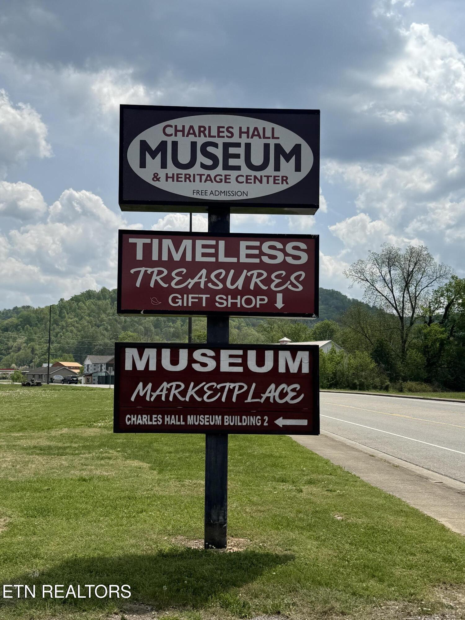 1659 Cherohala Skway Tellico Plains TN 37385
