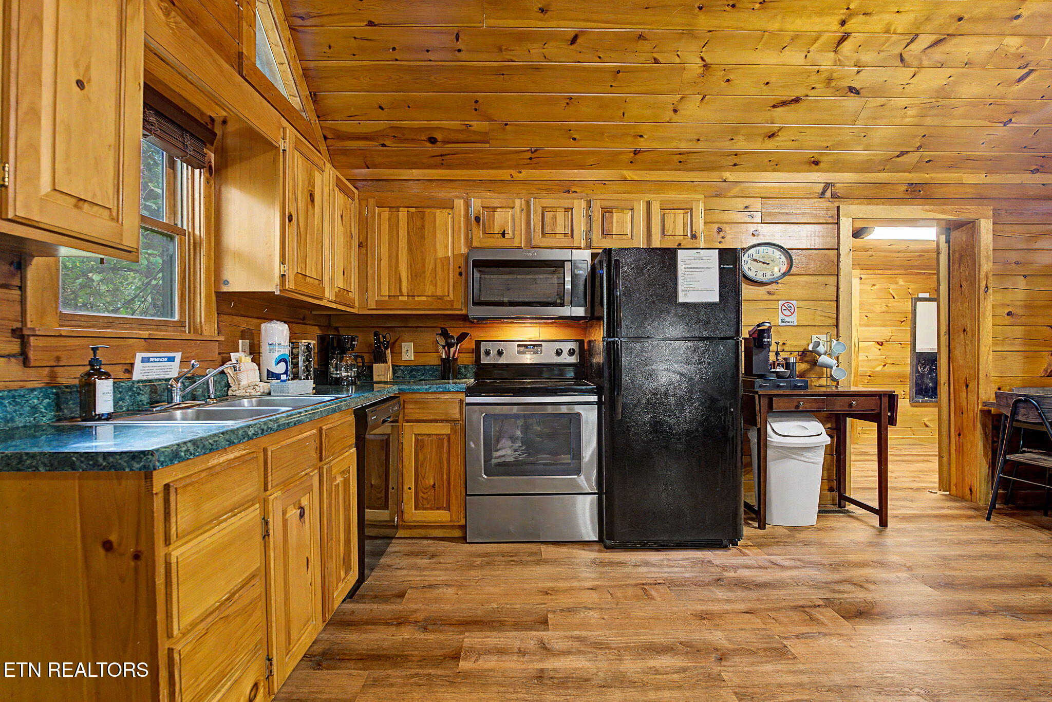 2882 Easy Street Sevierville TN 37862