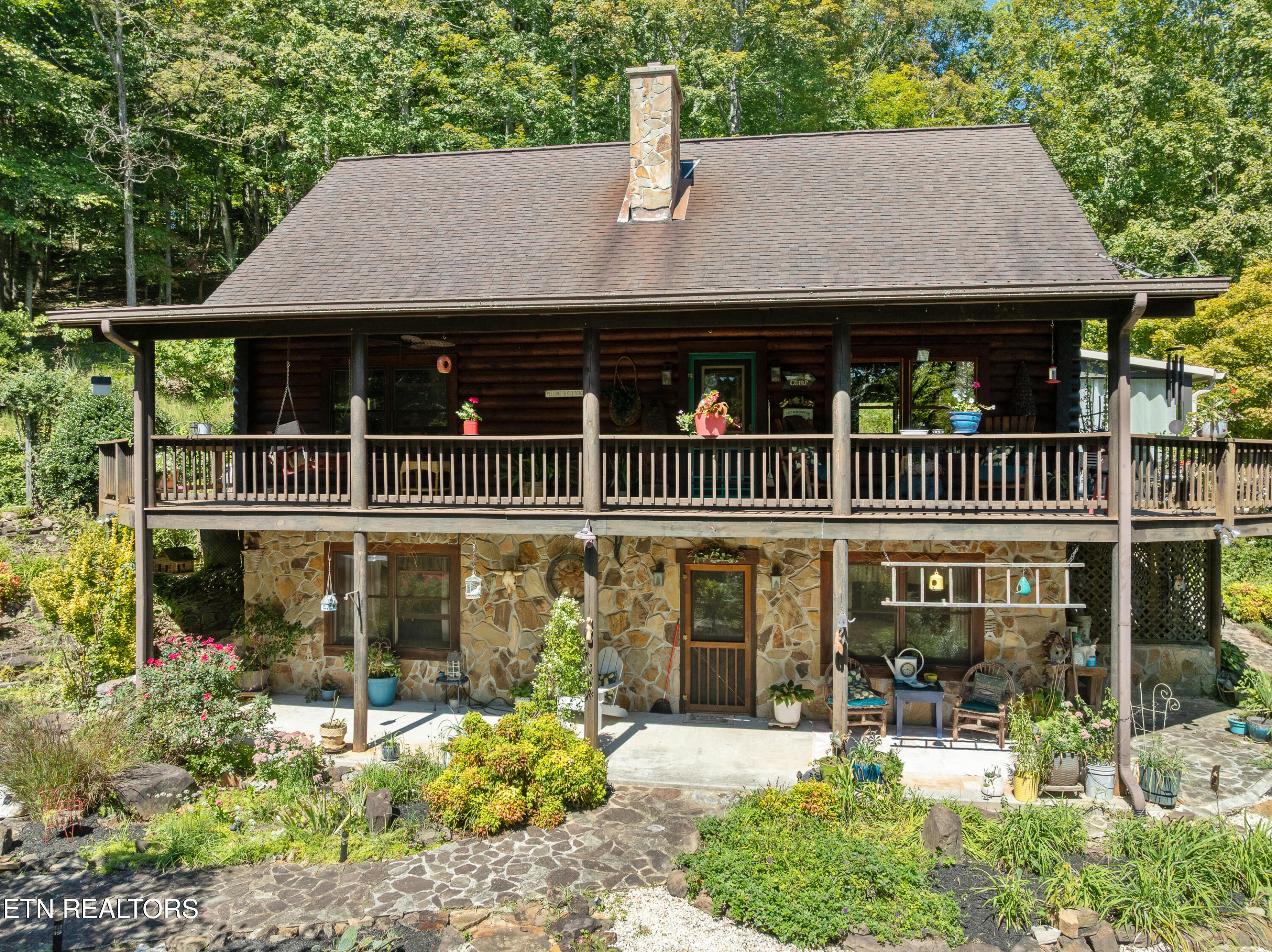 1130 Lakeview Drive Sharps Chapel TN 37866