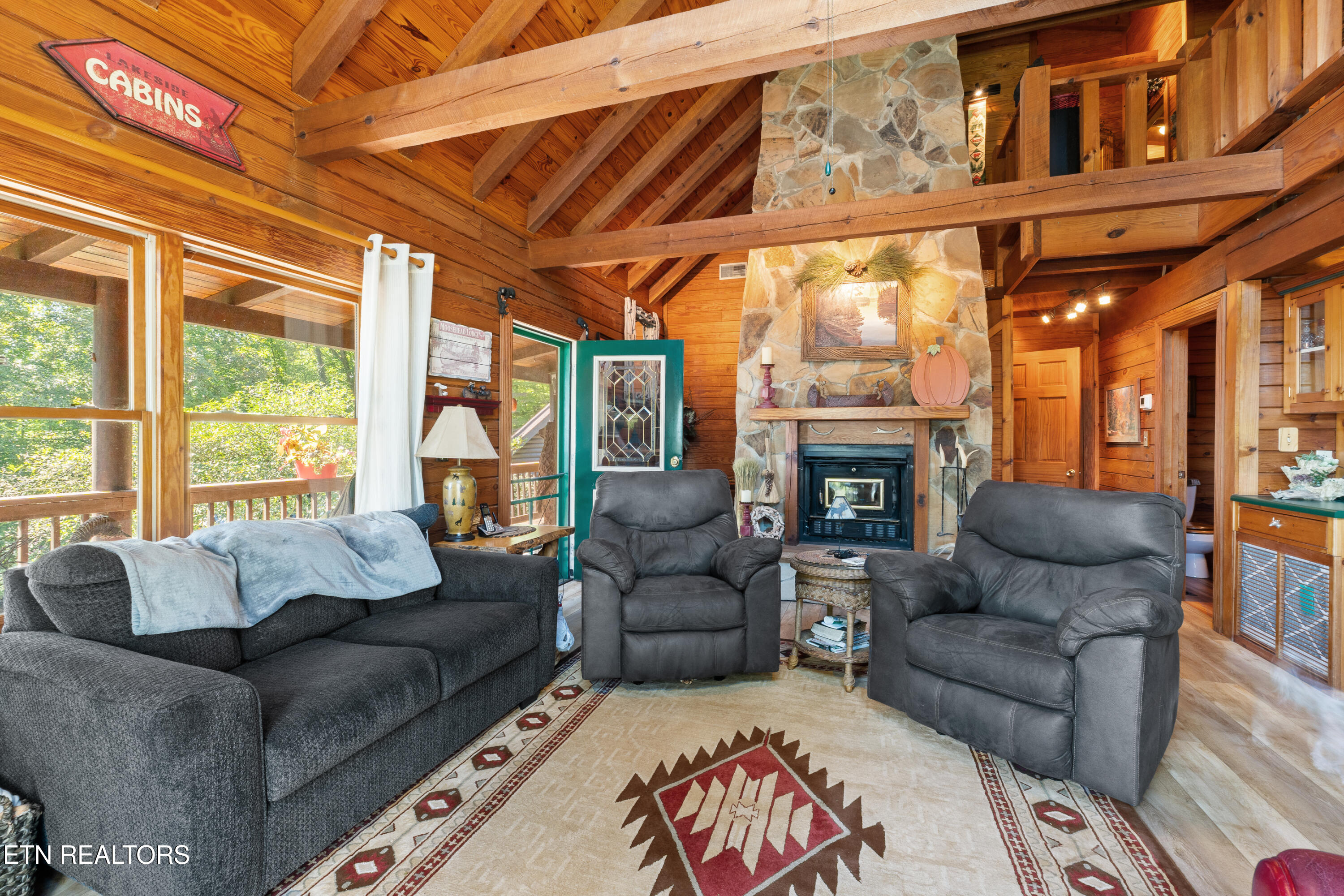 1130 Lakeview Drive Sharps Chapel TN 37866