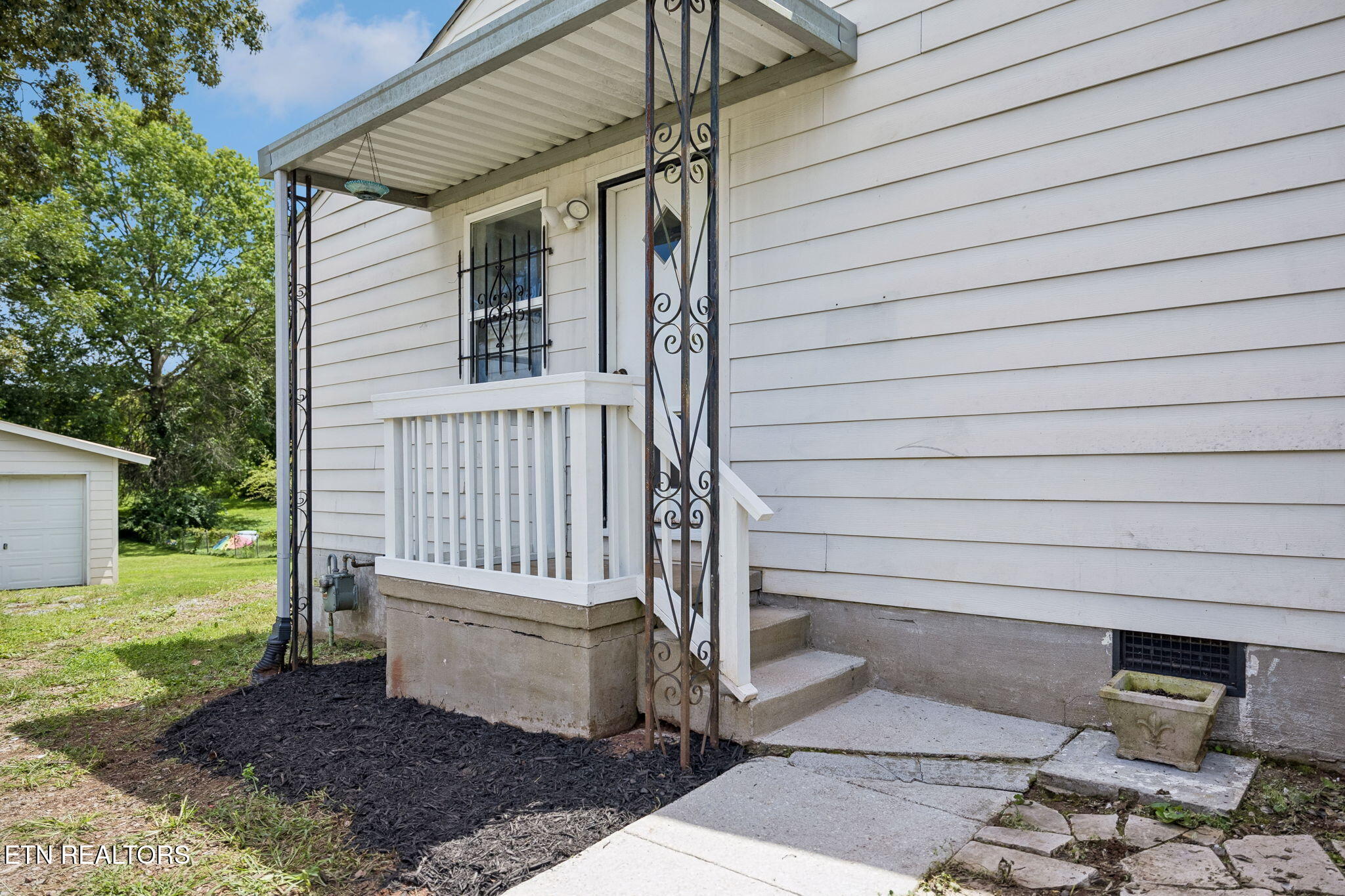 4300 Woodlawn Pike Knoxville TN 37920