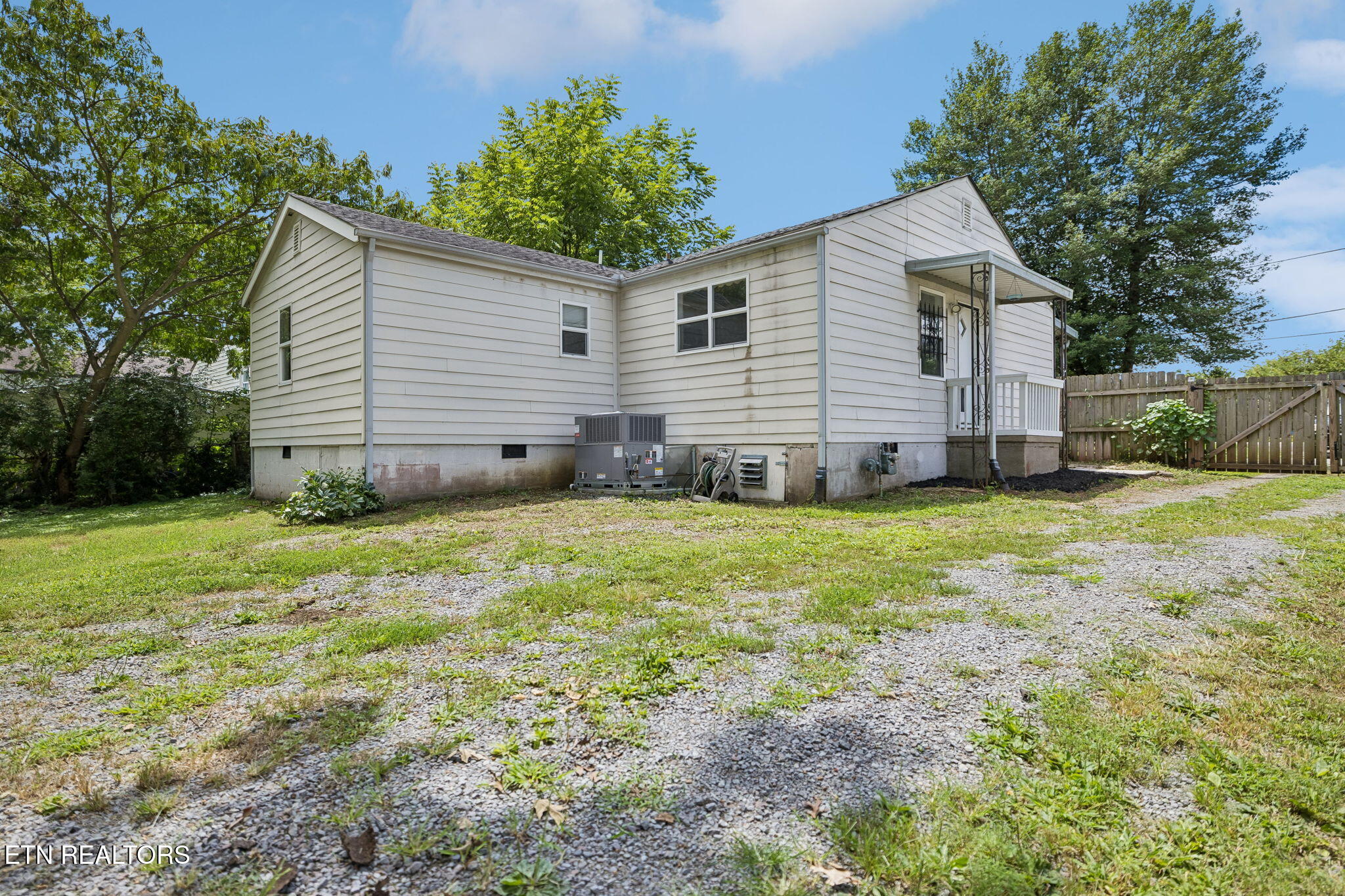 4300 Woodlawn Pike Knoxville TN 37920