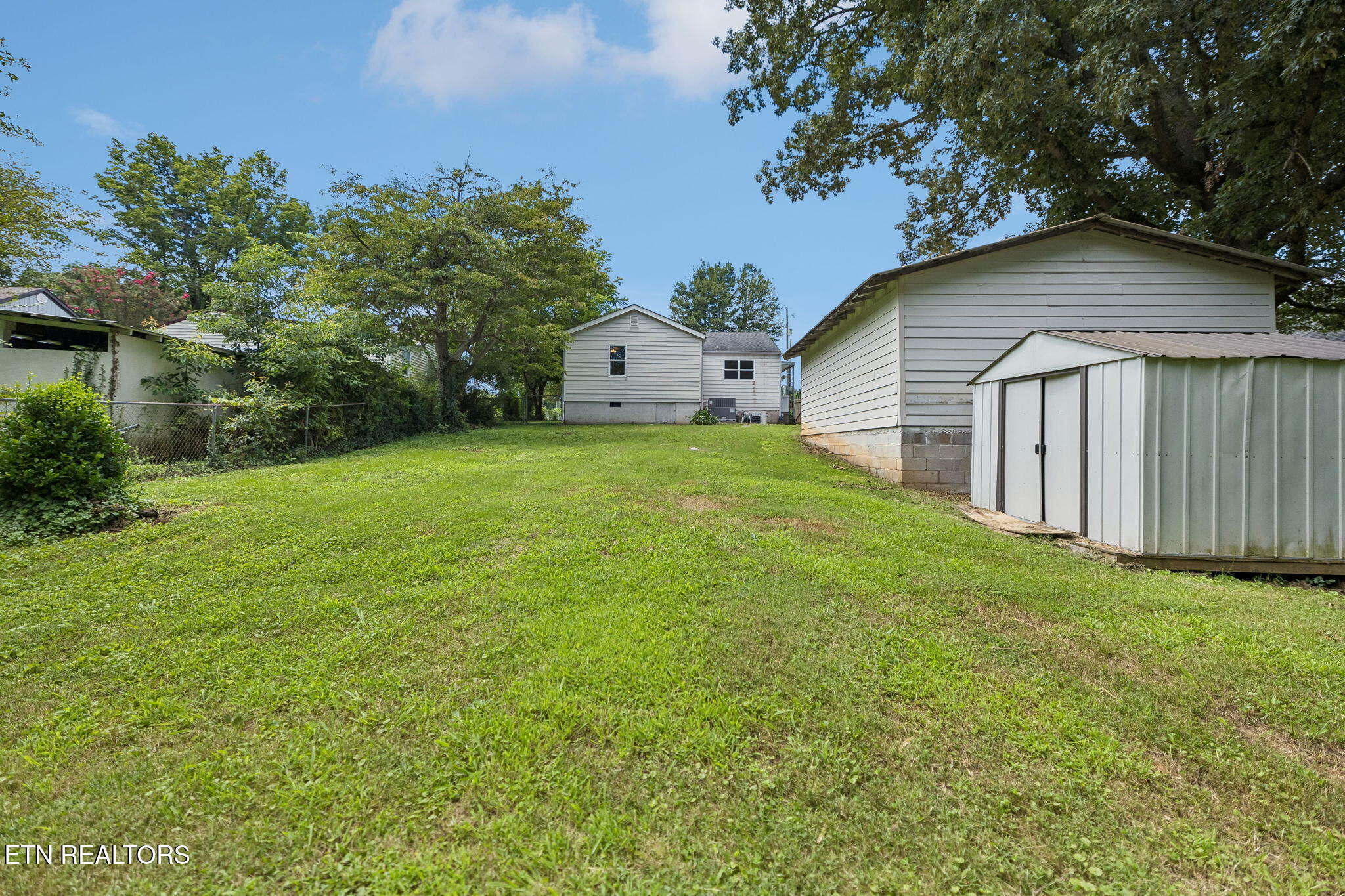 4300 Woodlawn Pike Knoxville TN 37920