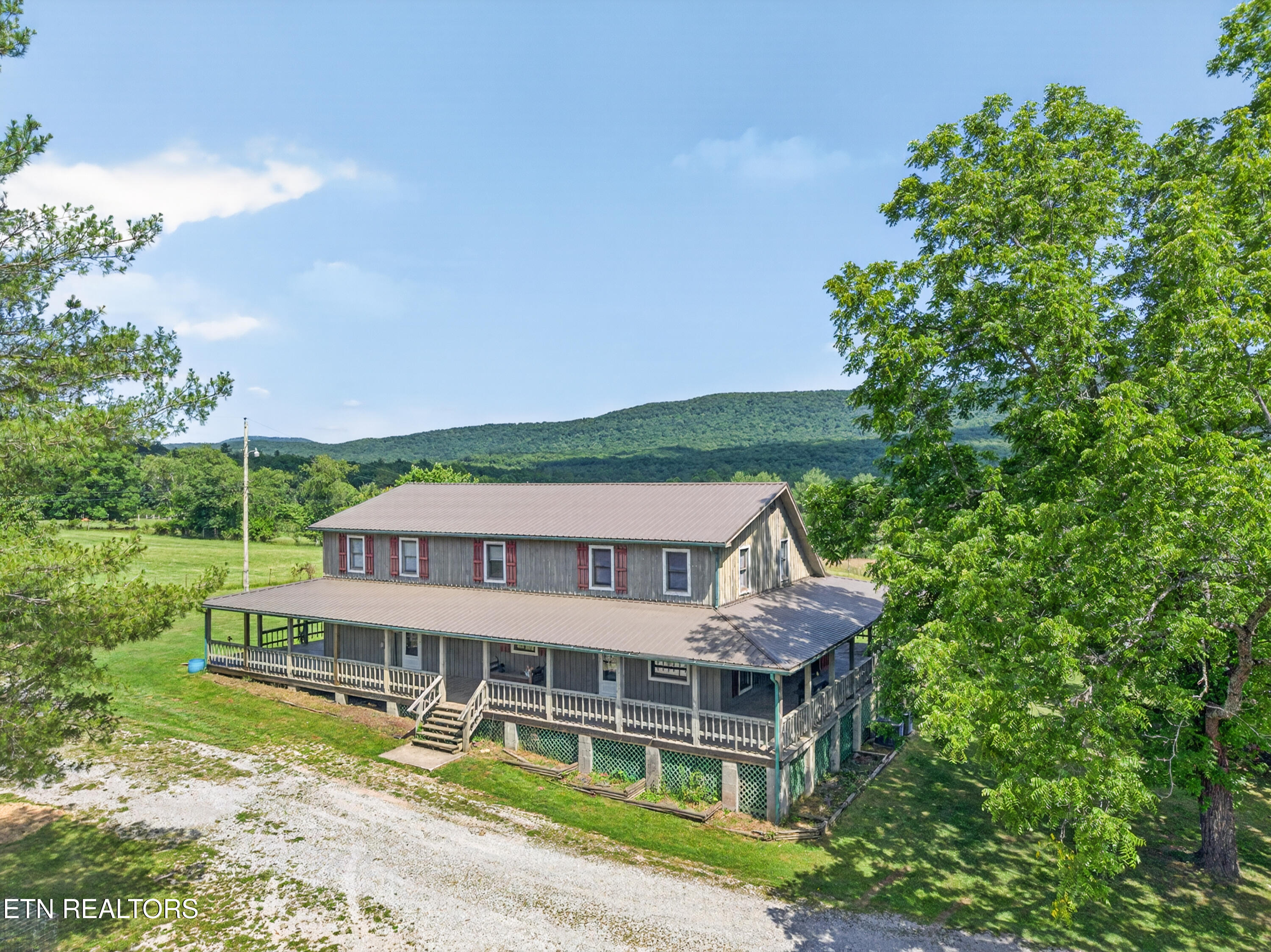147 Bradbury Lane Crossville TN 38555