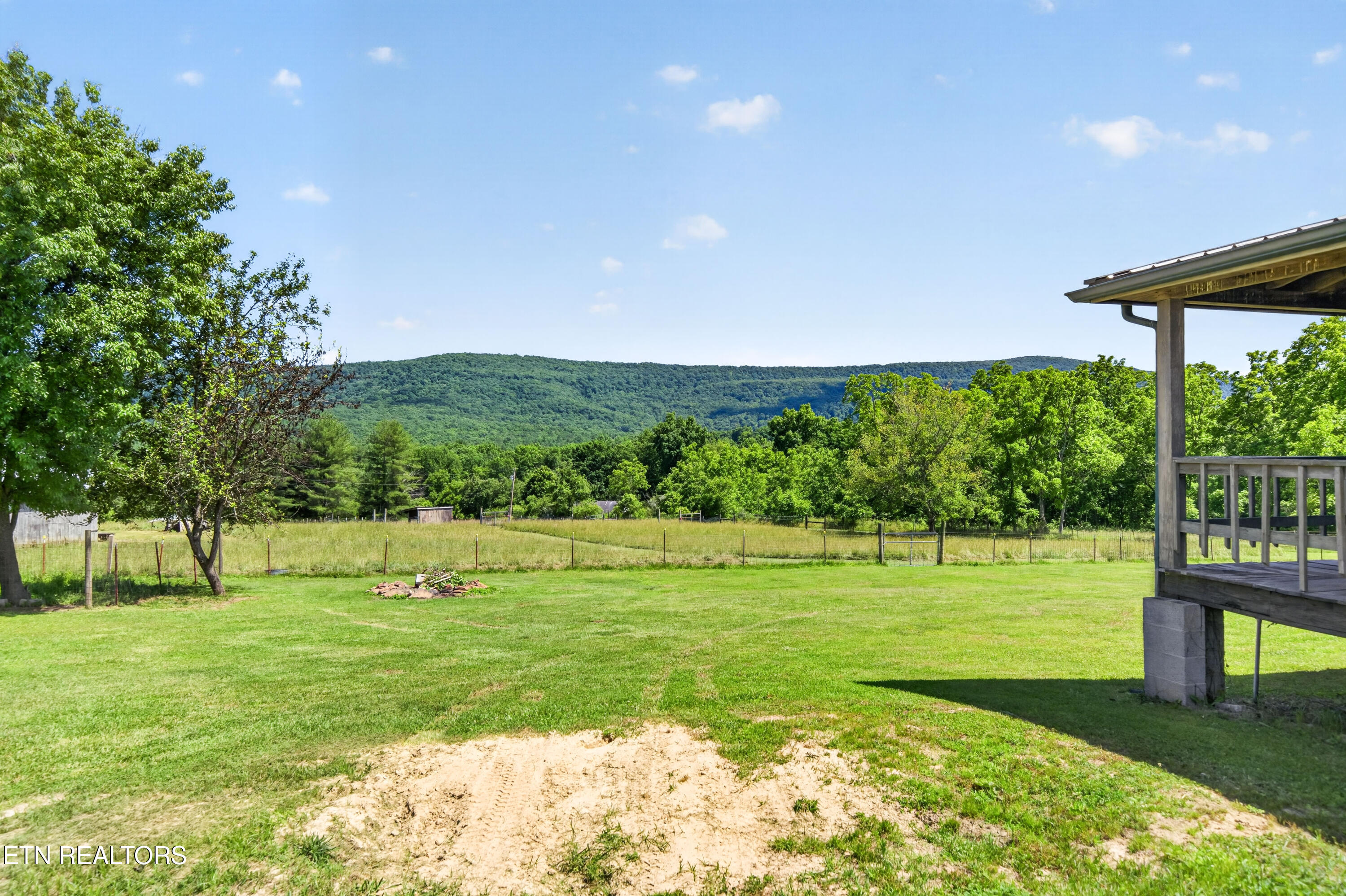 147 Bradbury Lane Crossville TN 38555