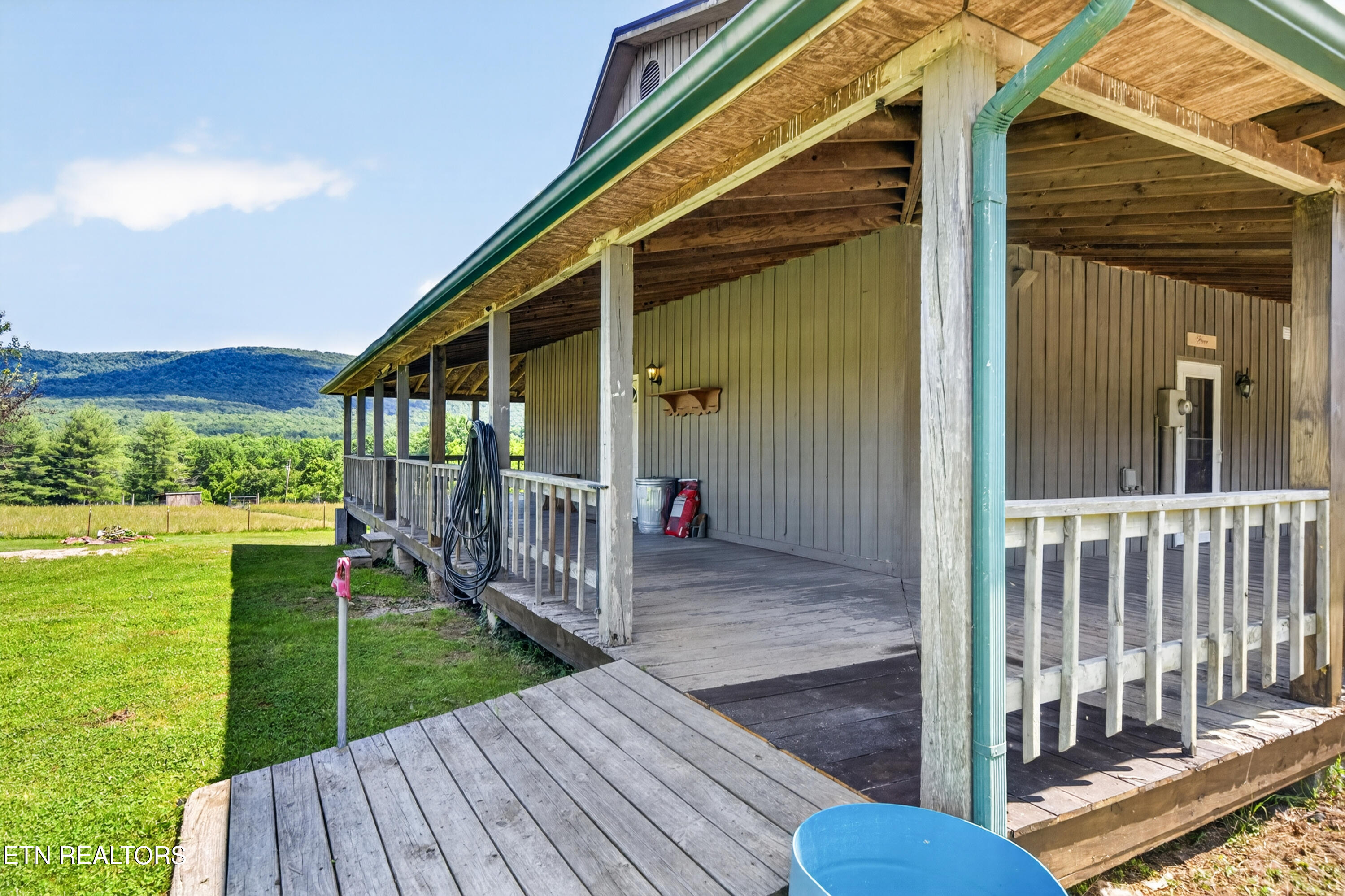 147 Bradbury Lane Crossville TN 38555