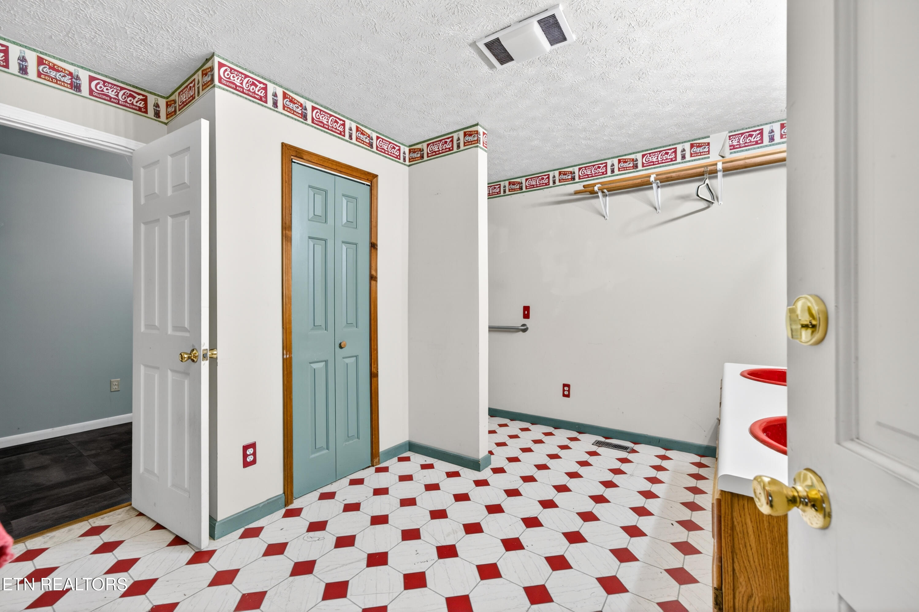 147 Bradbury Lane Crossville TN 38555