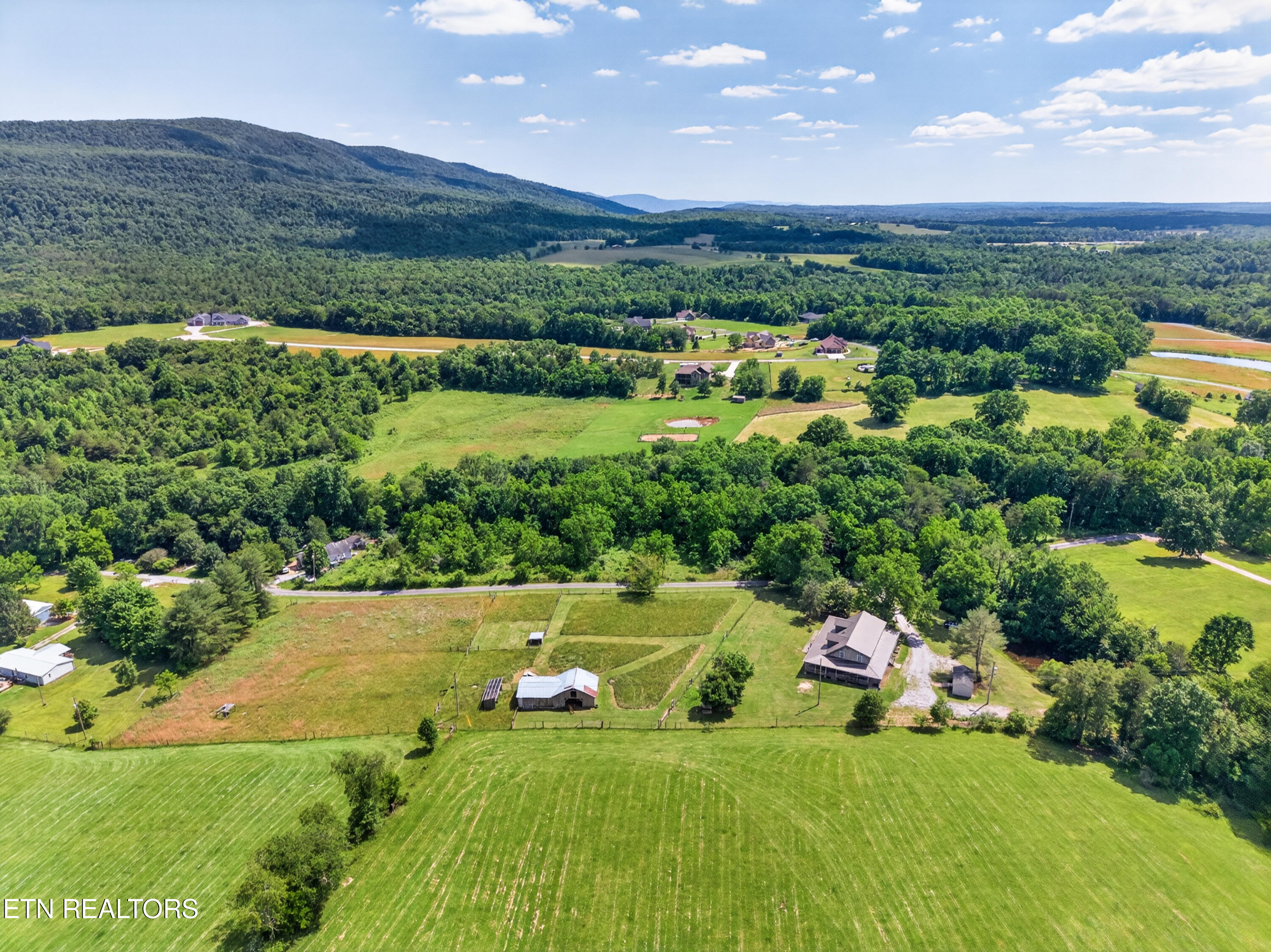 147 Bradbury Lane Crossville TN 38555