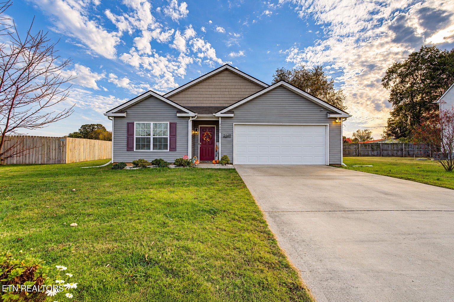 2569 Cottonwood Drive Sevierville TN 37876
