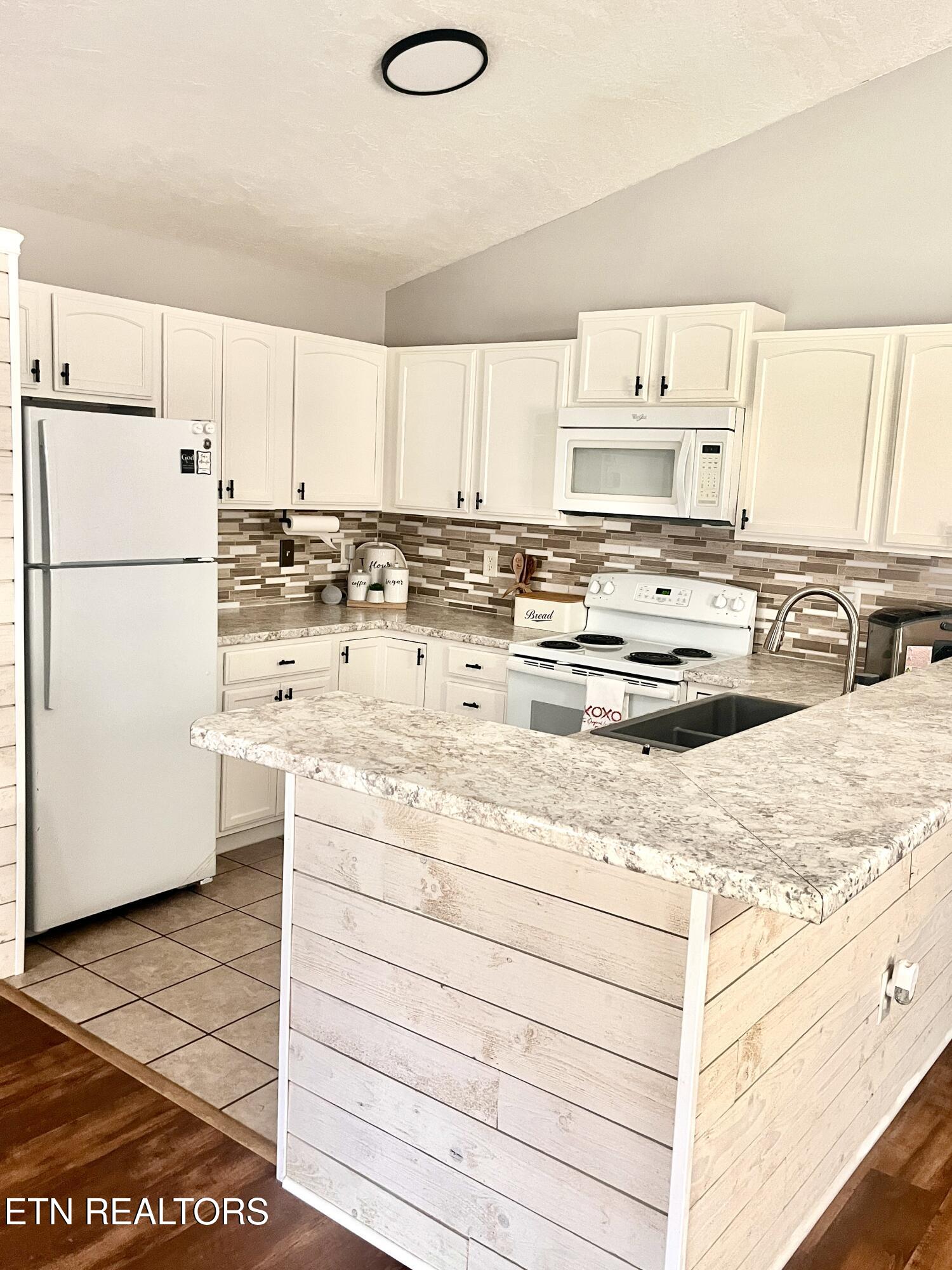 969 Satterfield Road Maynardville TN 37807