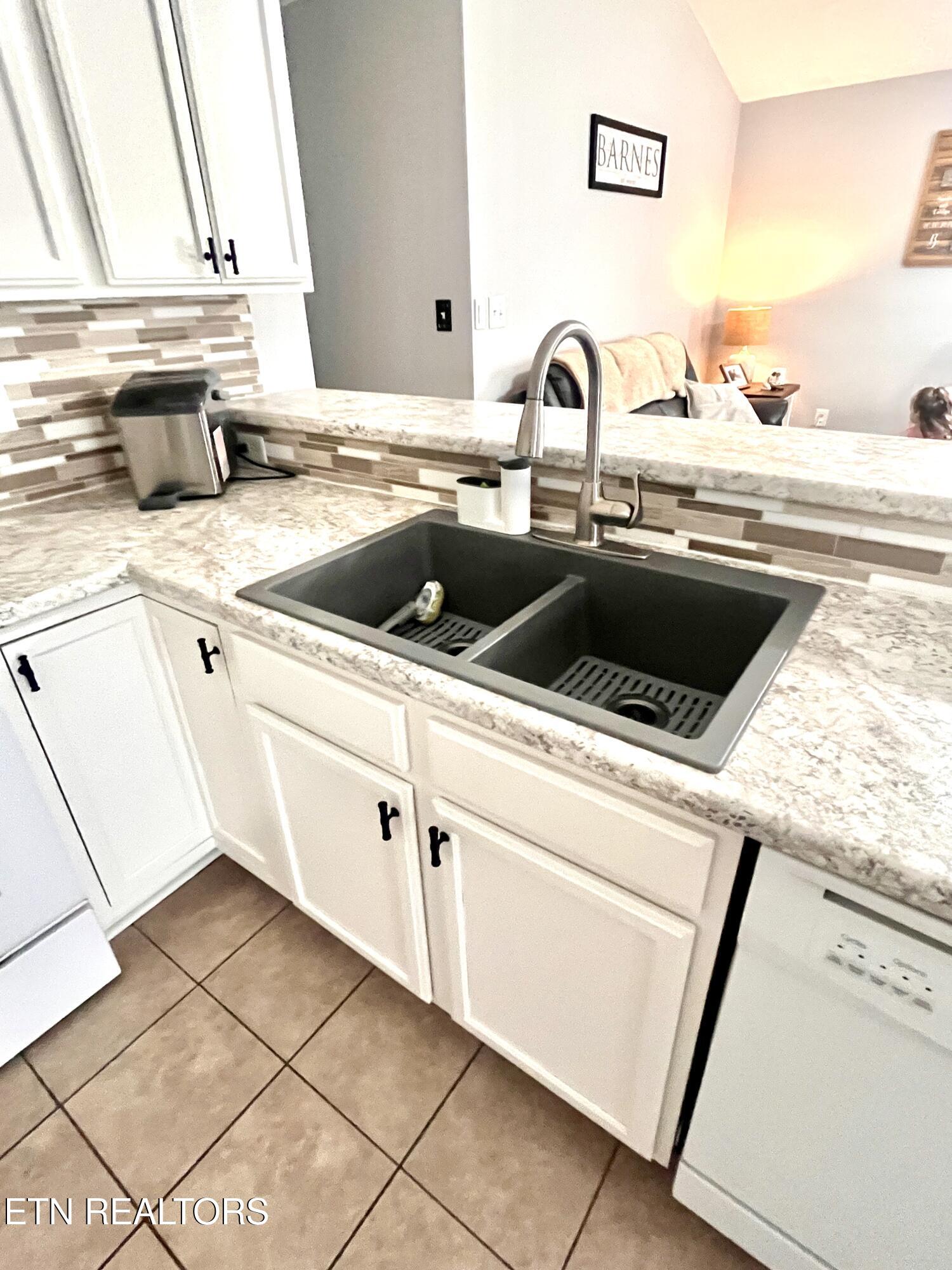 969 Satterfield Road Maynardville TN 37807