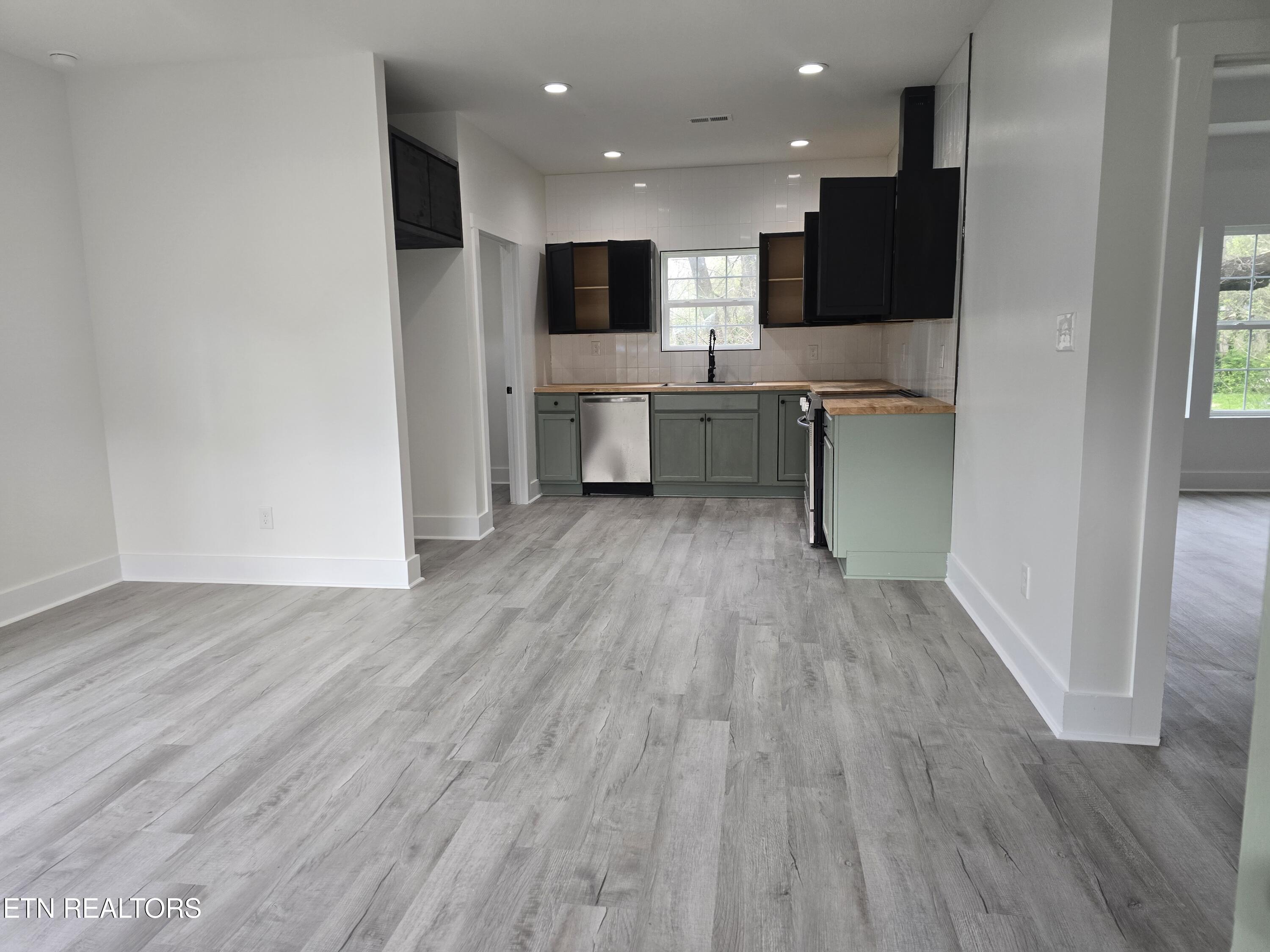 4131 Ivy Avenue Knoxville TN 37914