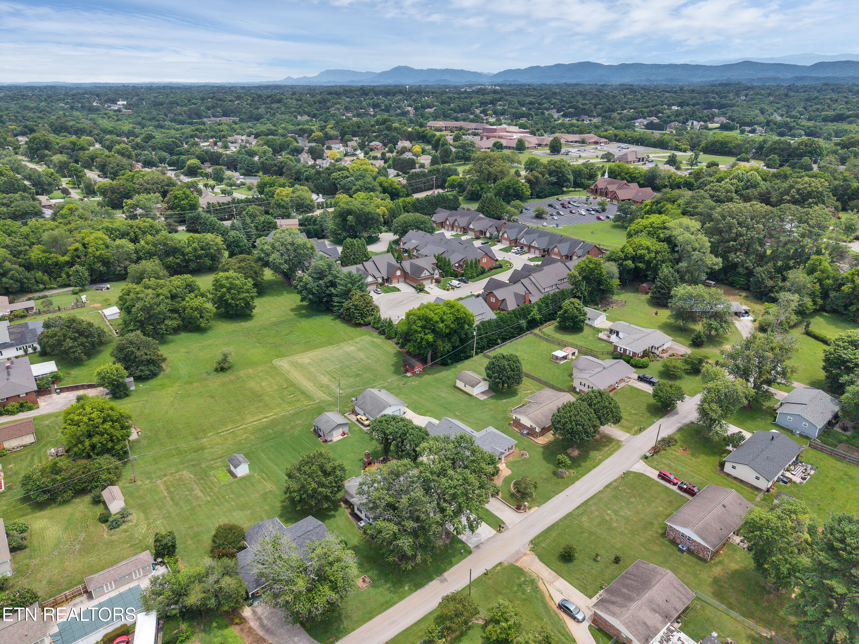 310 Barbara Lane Maryville TN 37803