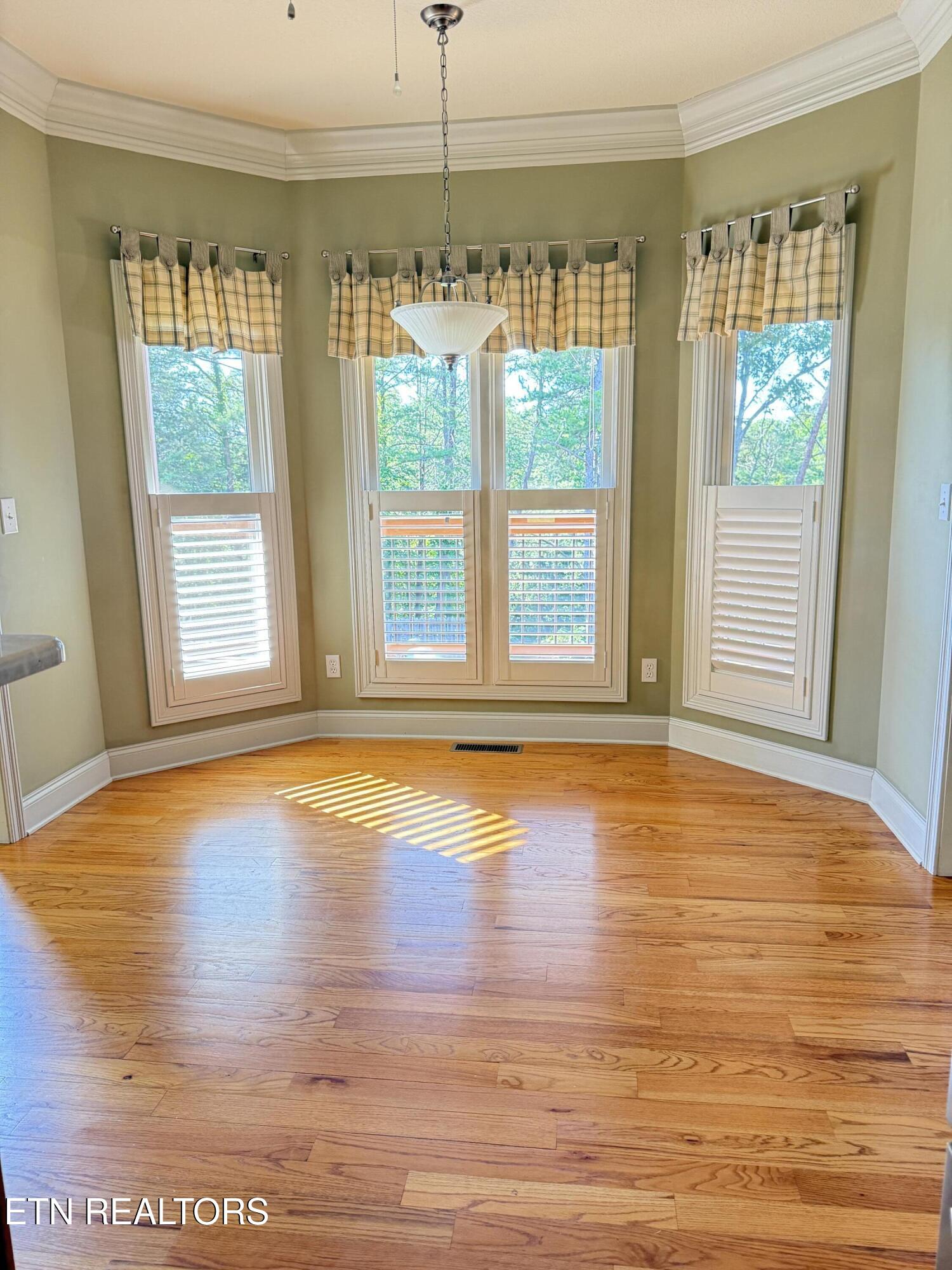 190 Pointe Summit Drive Greenback TN 37742