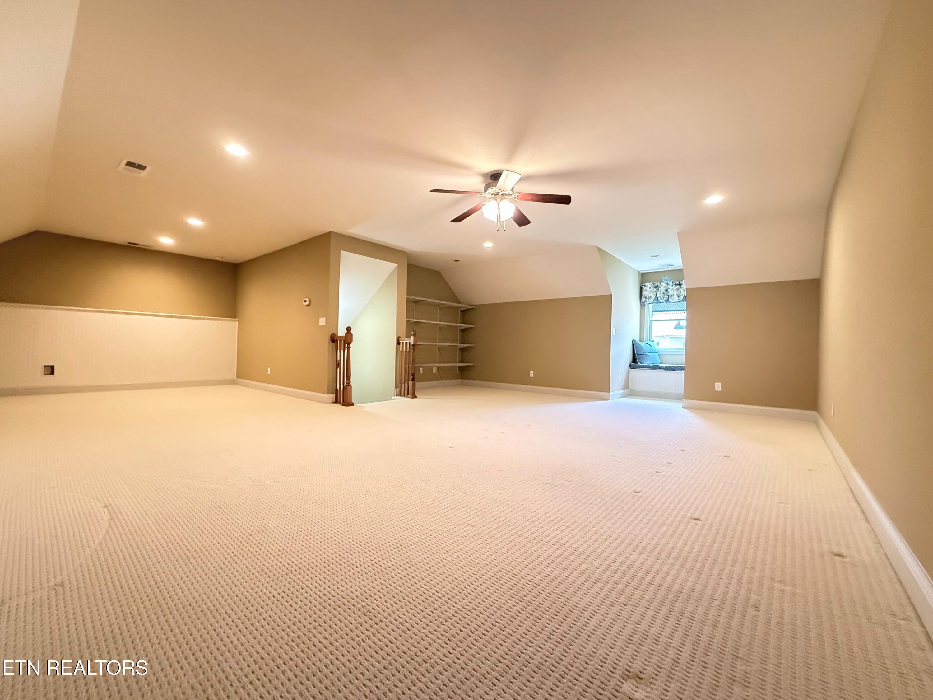 190 Pointe Summit Drive Greenback TN 37742