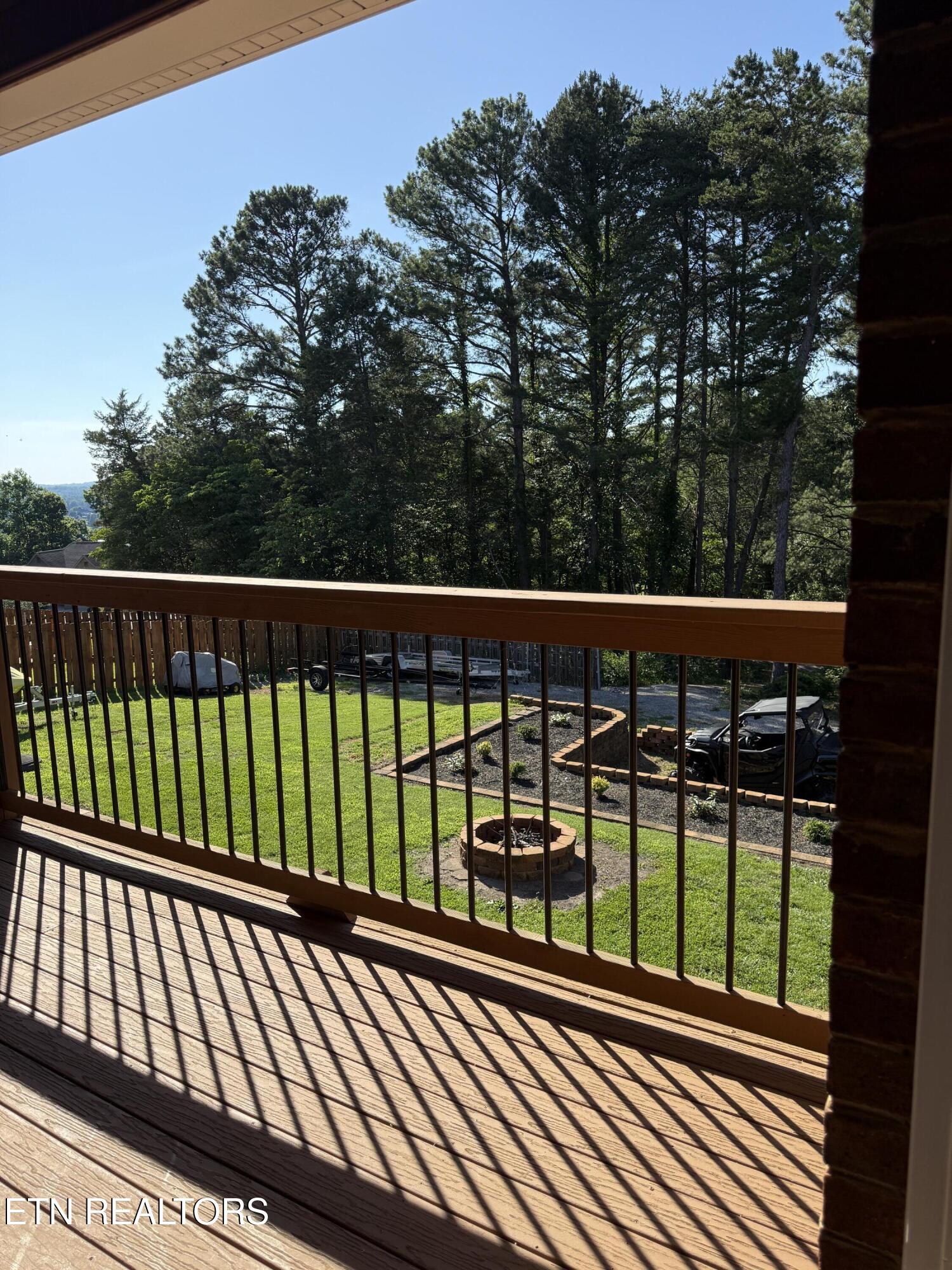 190 Pointe Summit Drive Greenback TN 37742