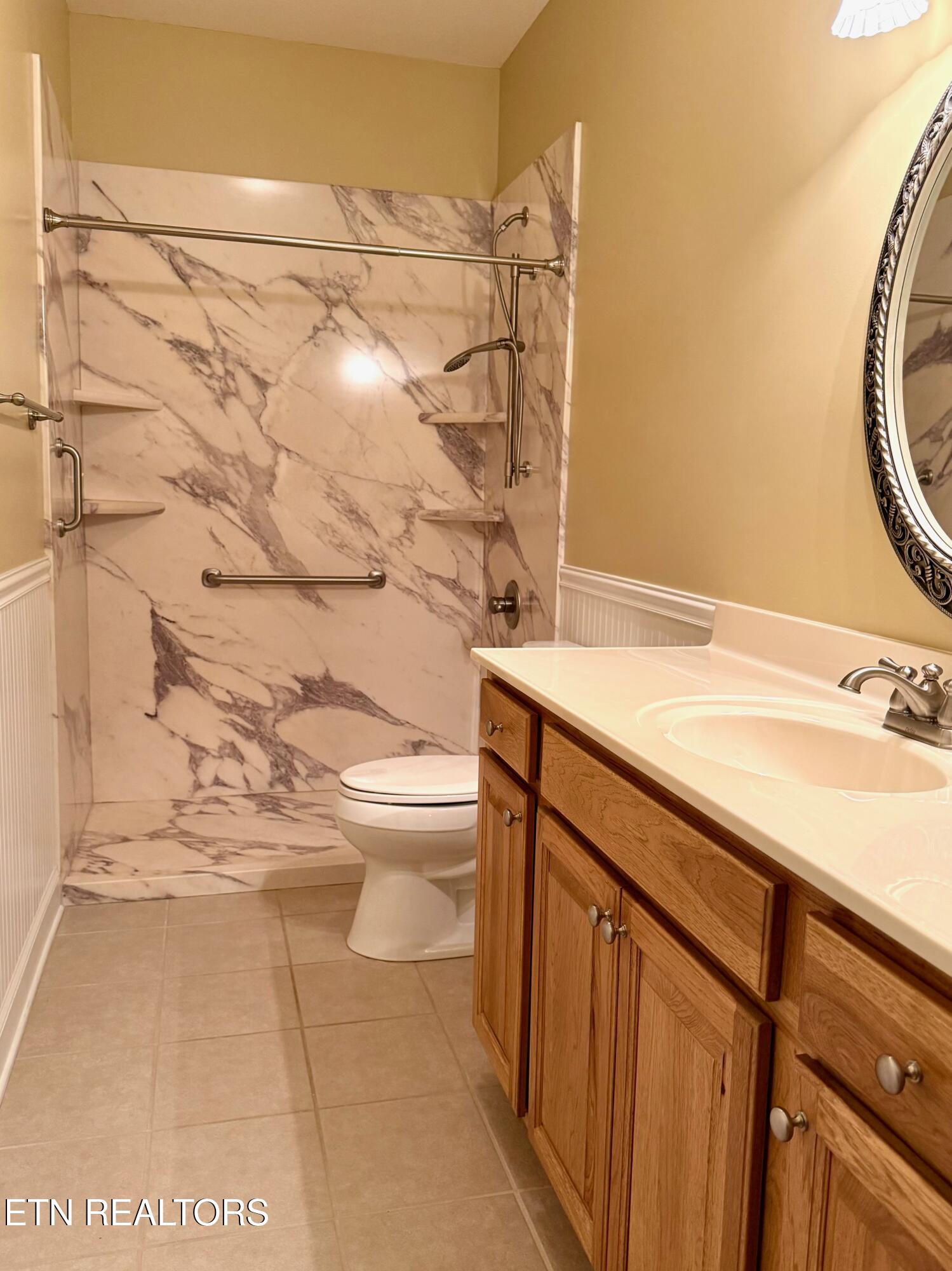 190 Pointe Summit Drive Greenback TN 37742