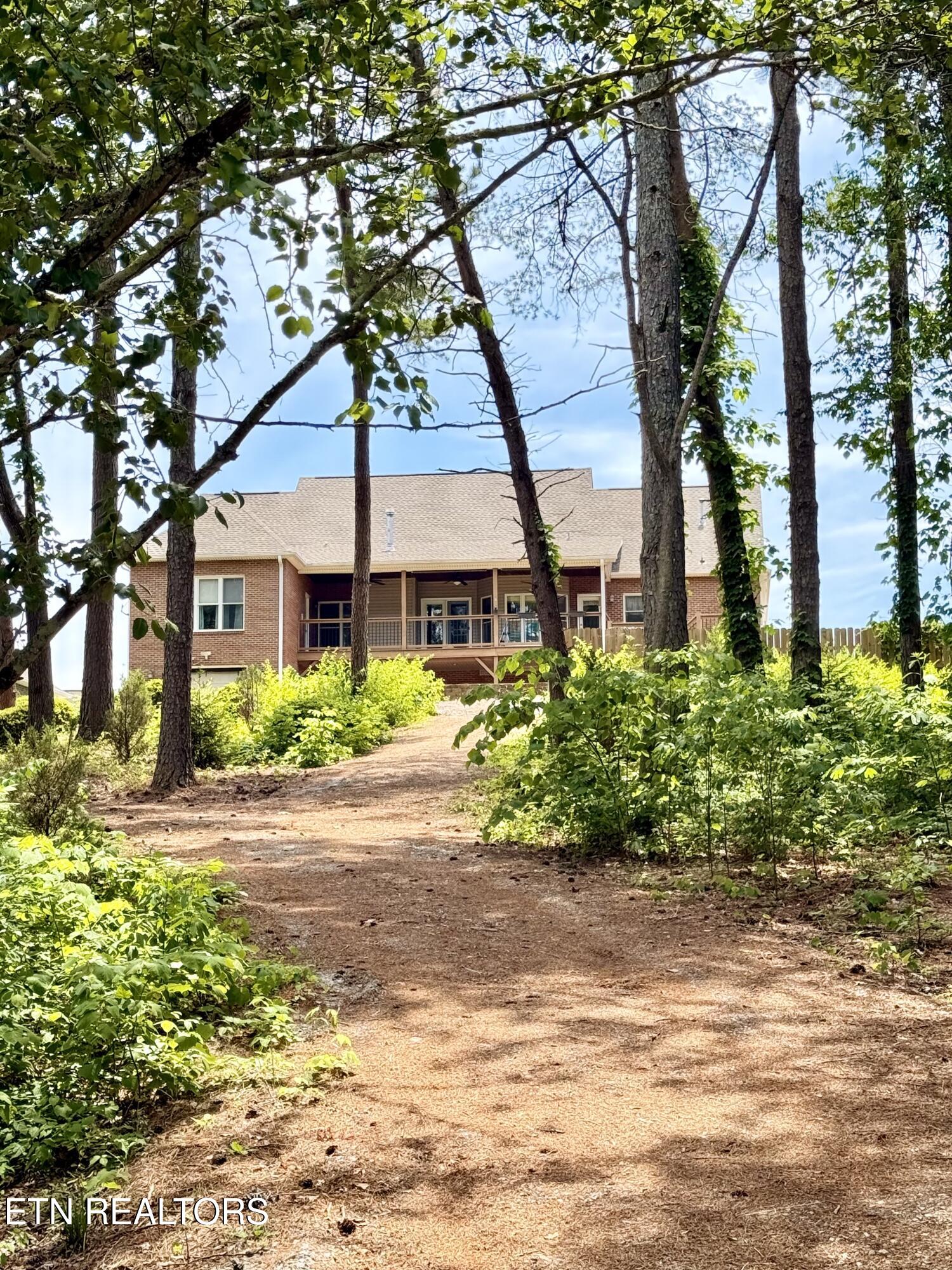 190 Pointe Summit Drive Greenback TN 37742