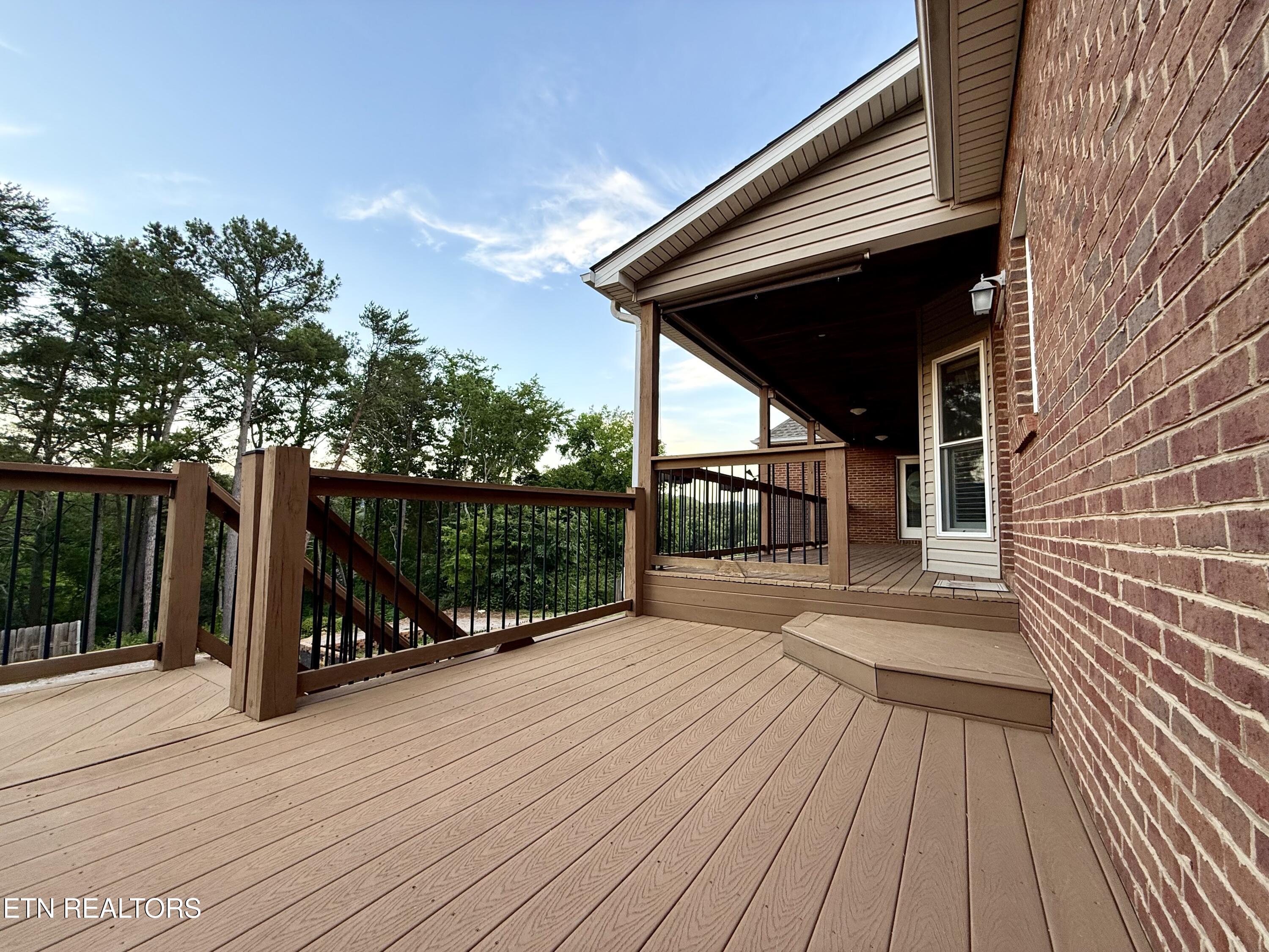 190 Pointe Summit Drive Greenback TN 37742