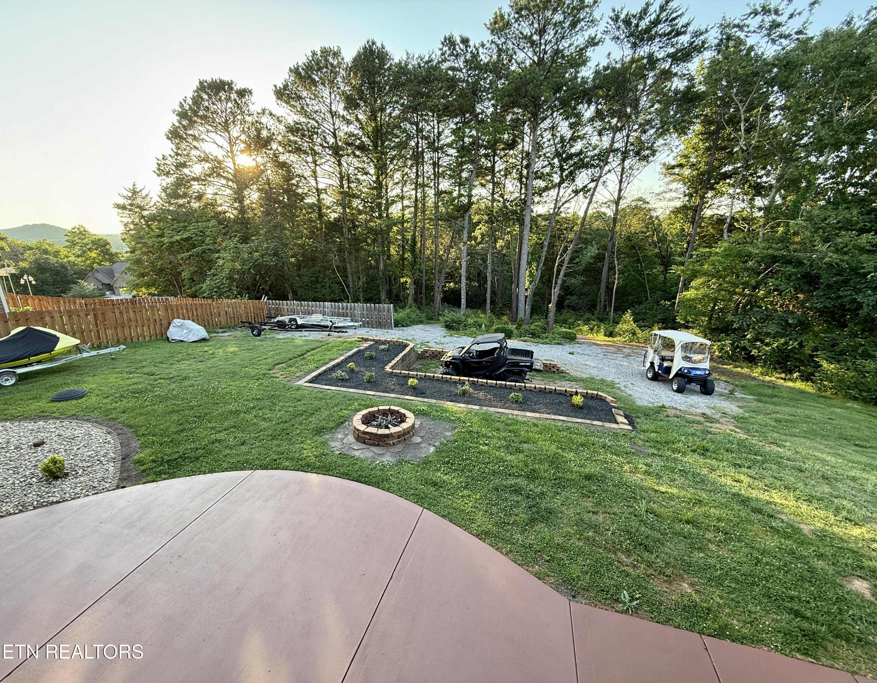 190 Pointe Summit Drive Greenback TN 37742