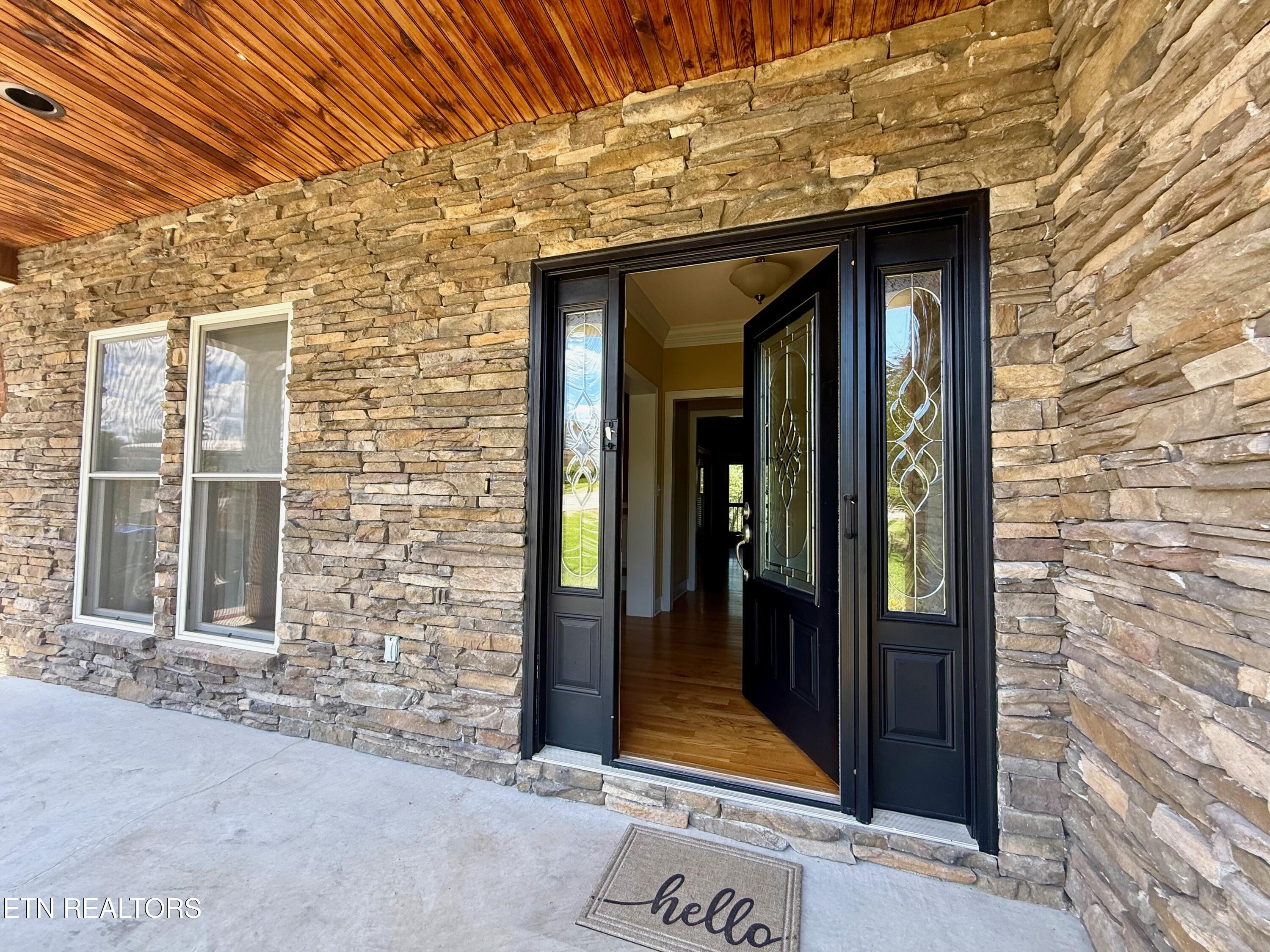 190 Pointe Summit Drive Greenback TN 37742