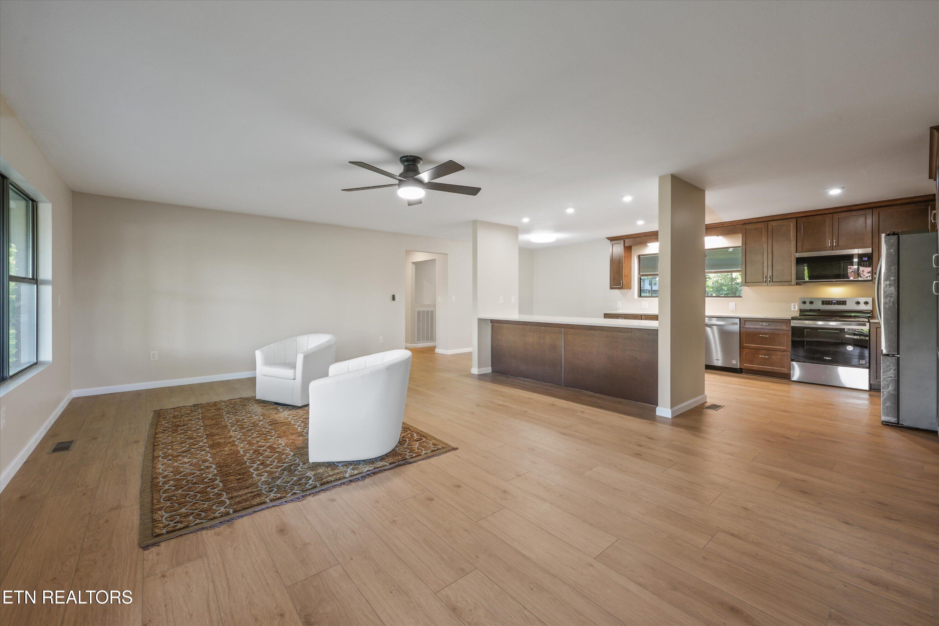 2024 Cravens Drive Crossville TN 38572