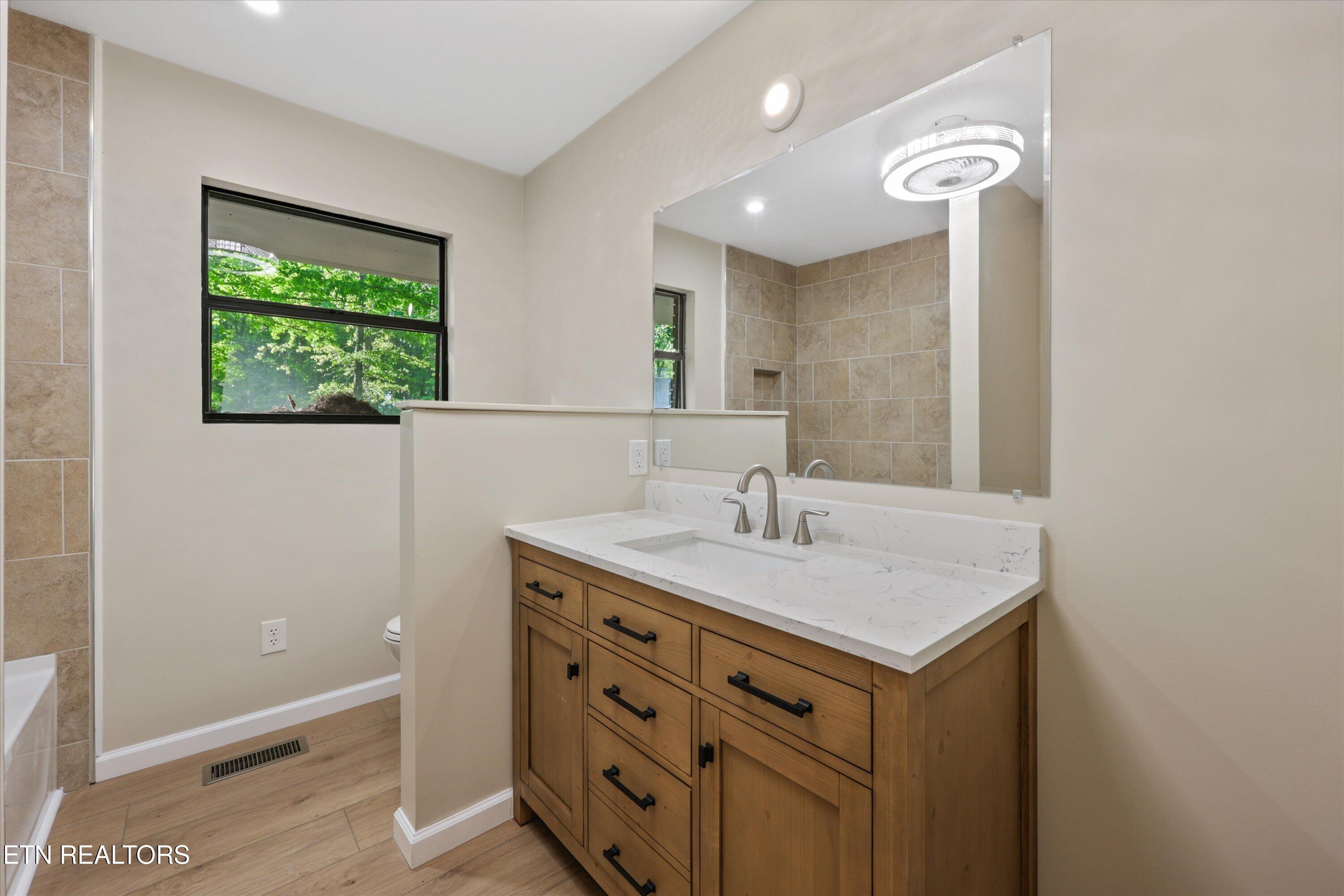 2024 Cravens Drive Crossville TN 38572