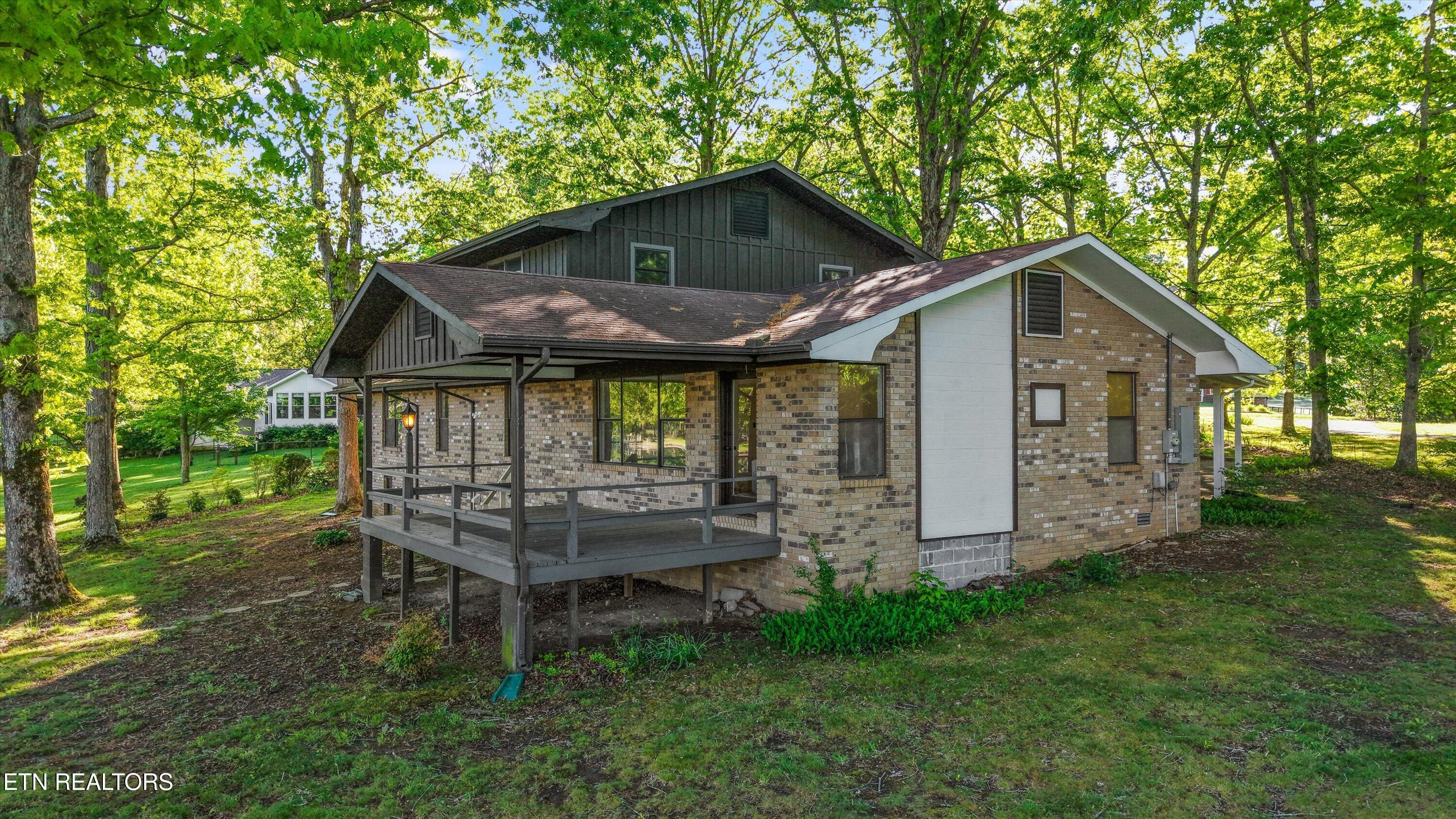 2024 Cravens Drive Crossville TN 38572