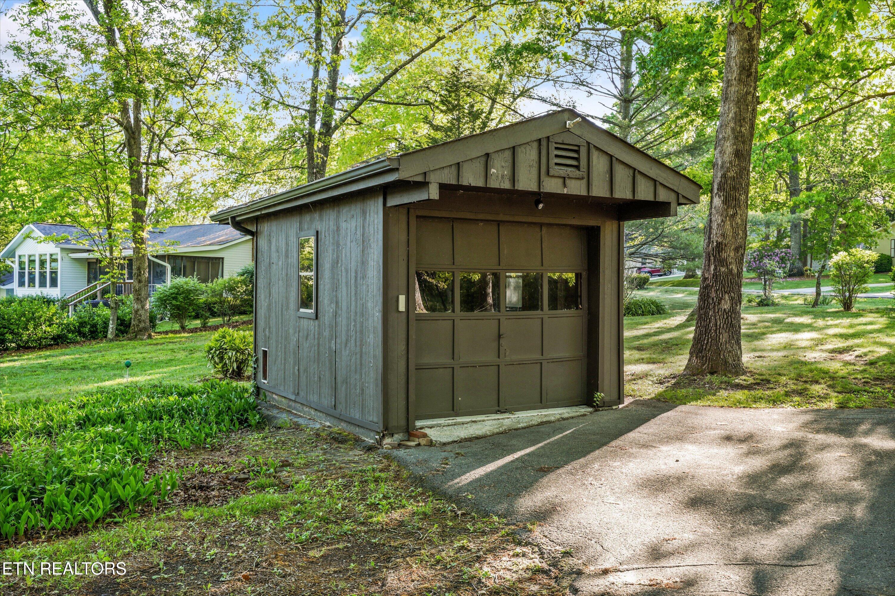 2024 Cravens Drive Crossville TN 38572