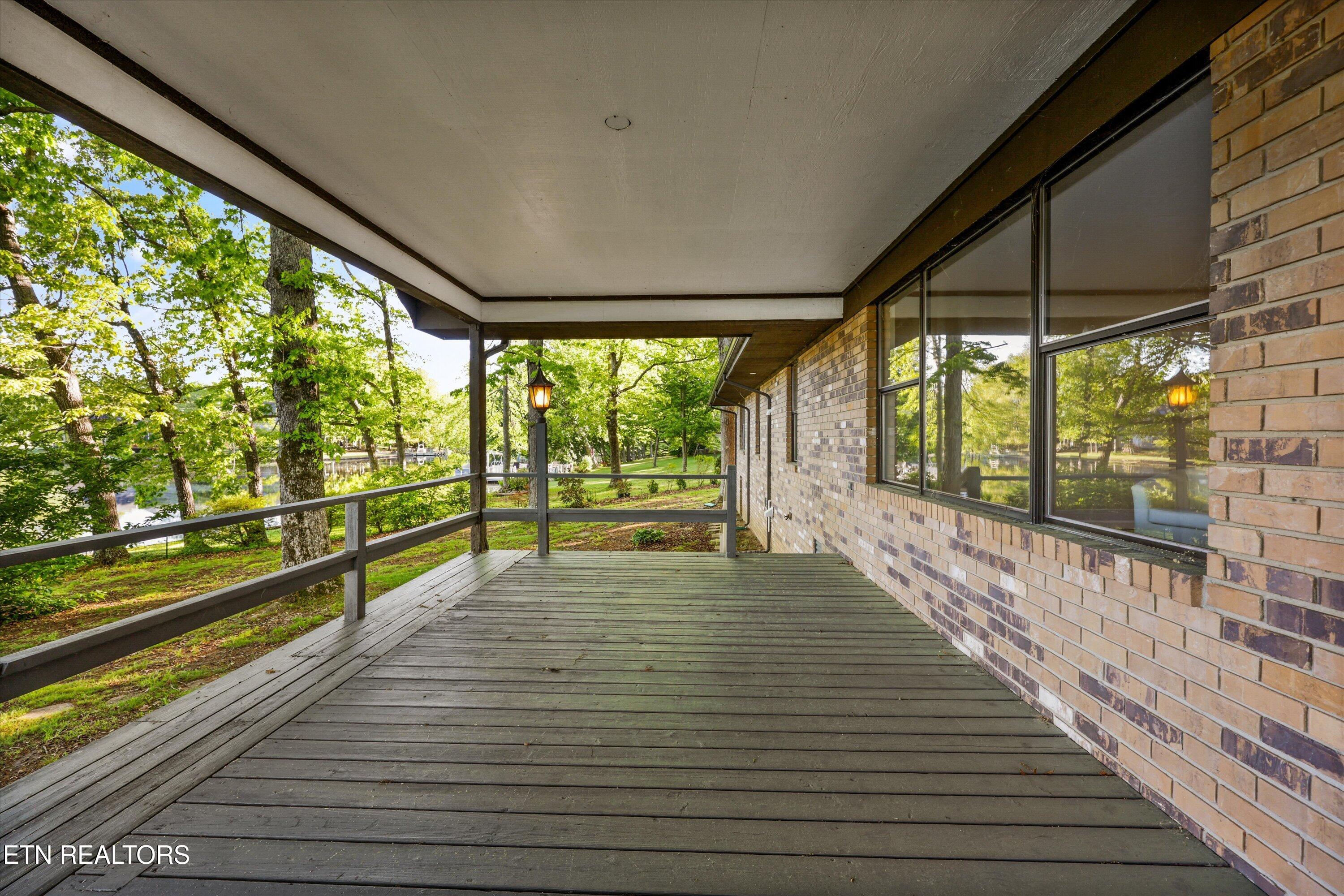 2024 Cravens Drive Crossville TN 38572