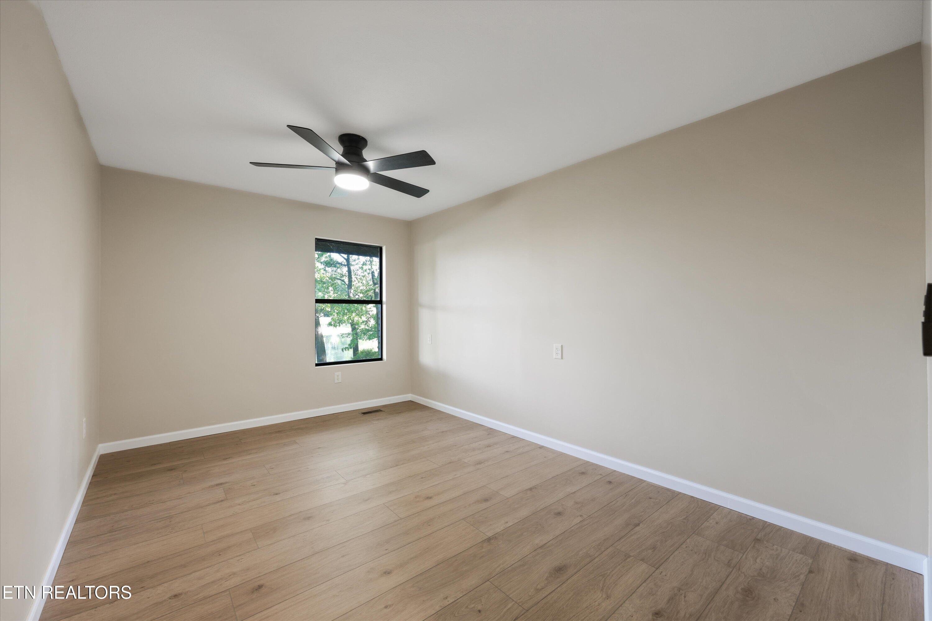 2024 Cravens Drive Crossville TN 38572