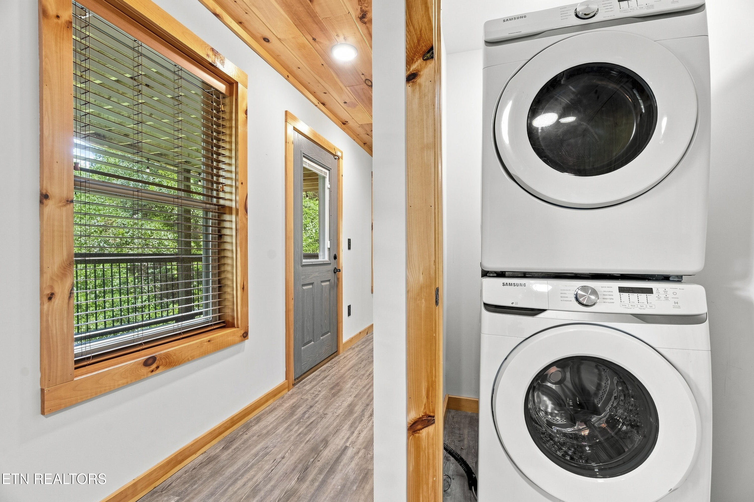 353 Oak Lake Drive Sevierville TN 37876