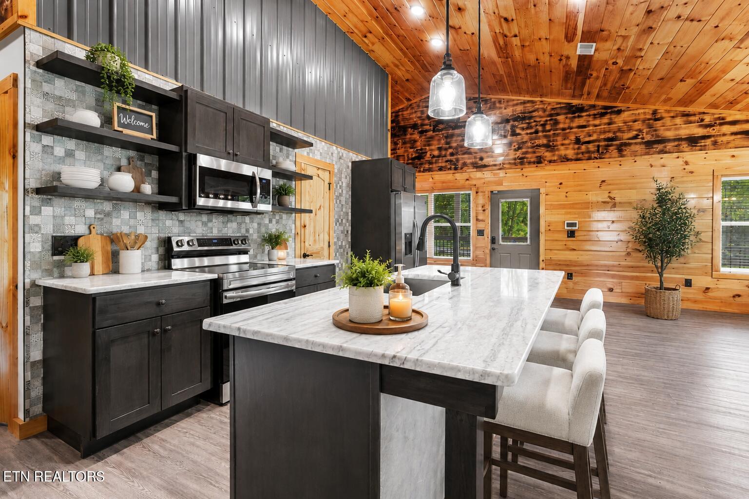 353 Oak Lake Drive Sevierville TN 37876