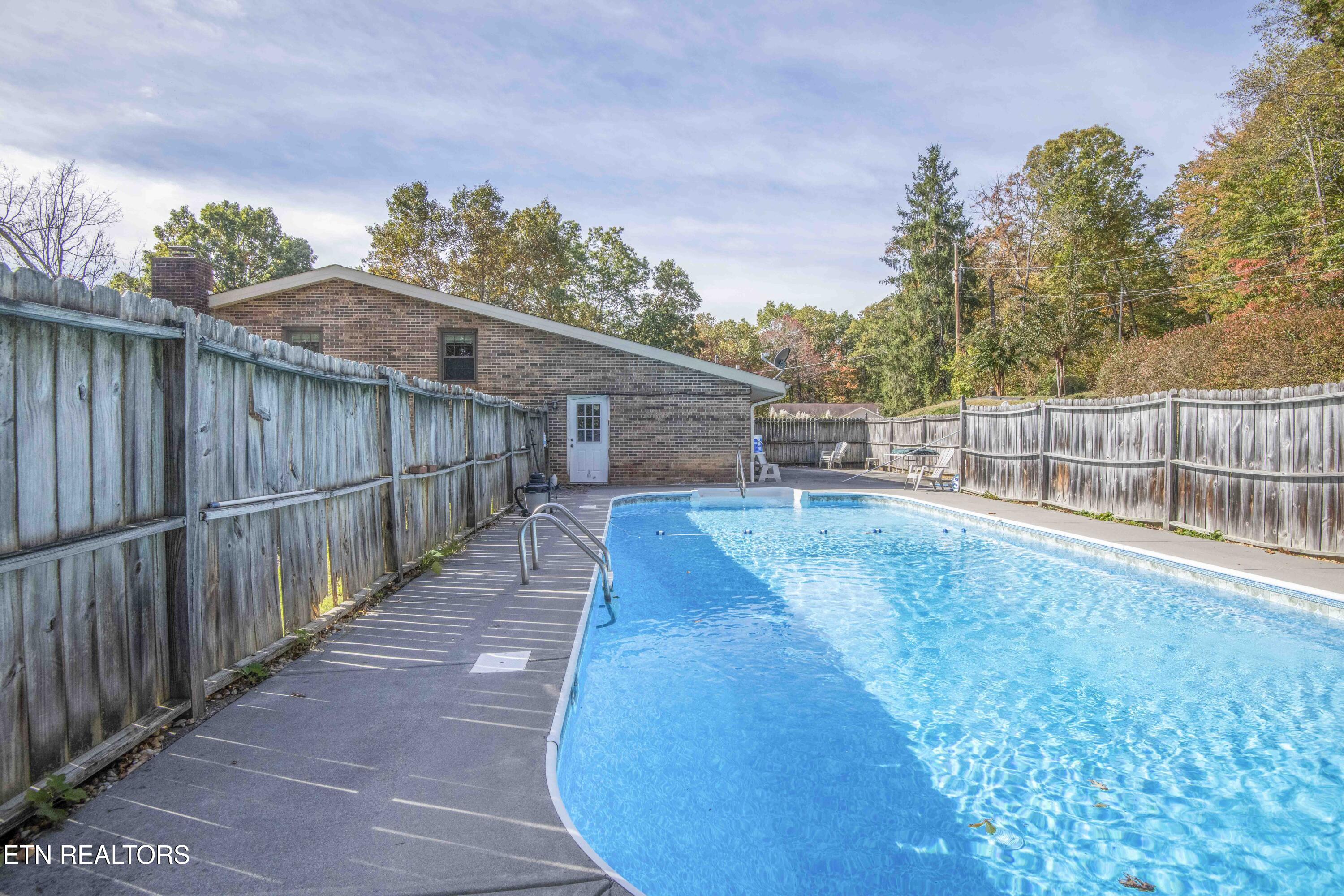 120 West Lane Powell TN 37849