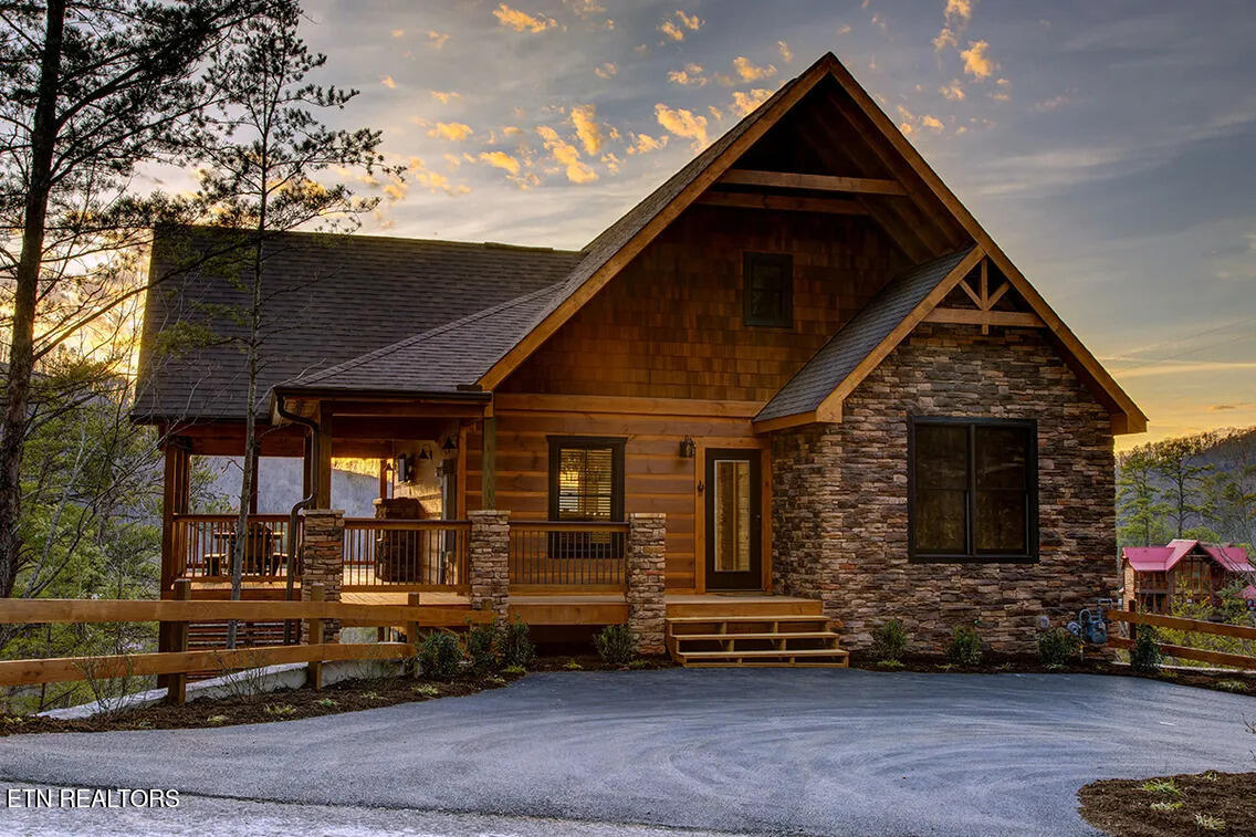 1205 Parkview Vista Way Pigeon Forge TN 37862