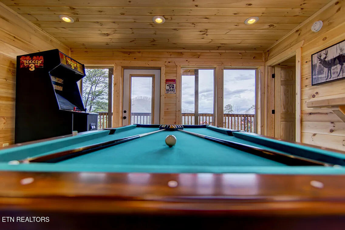 1205 Parkview Vista Way Pigeon Forge TN 37862
