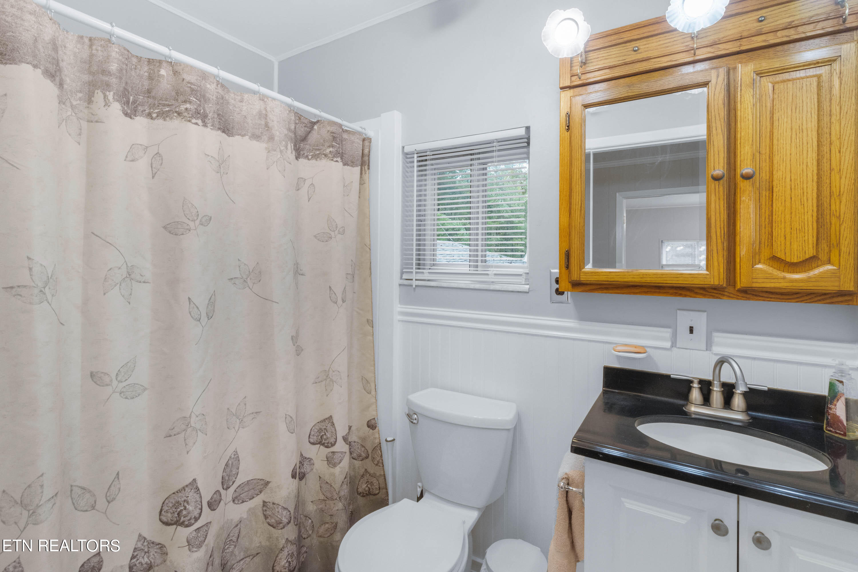 105 Carl Garrett Road Lancing TN 37770