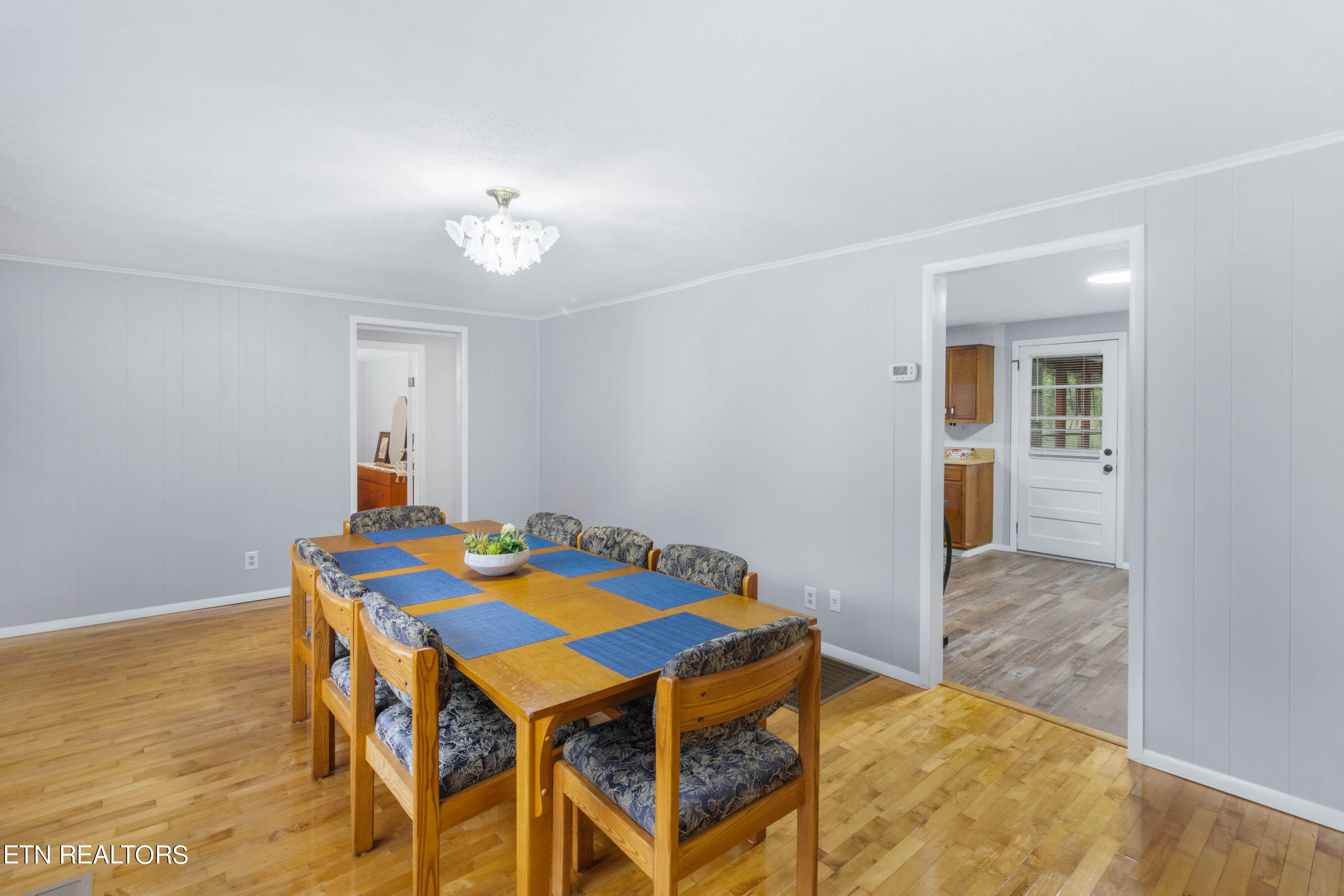 105 Carl Garrett Road Lancing TN 37770