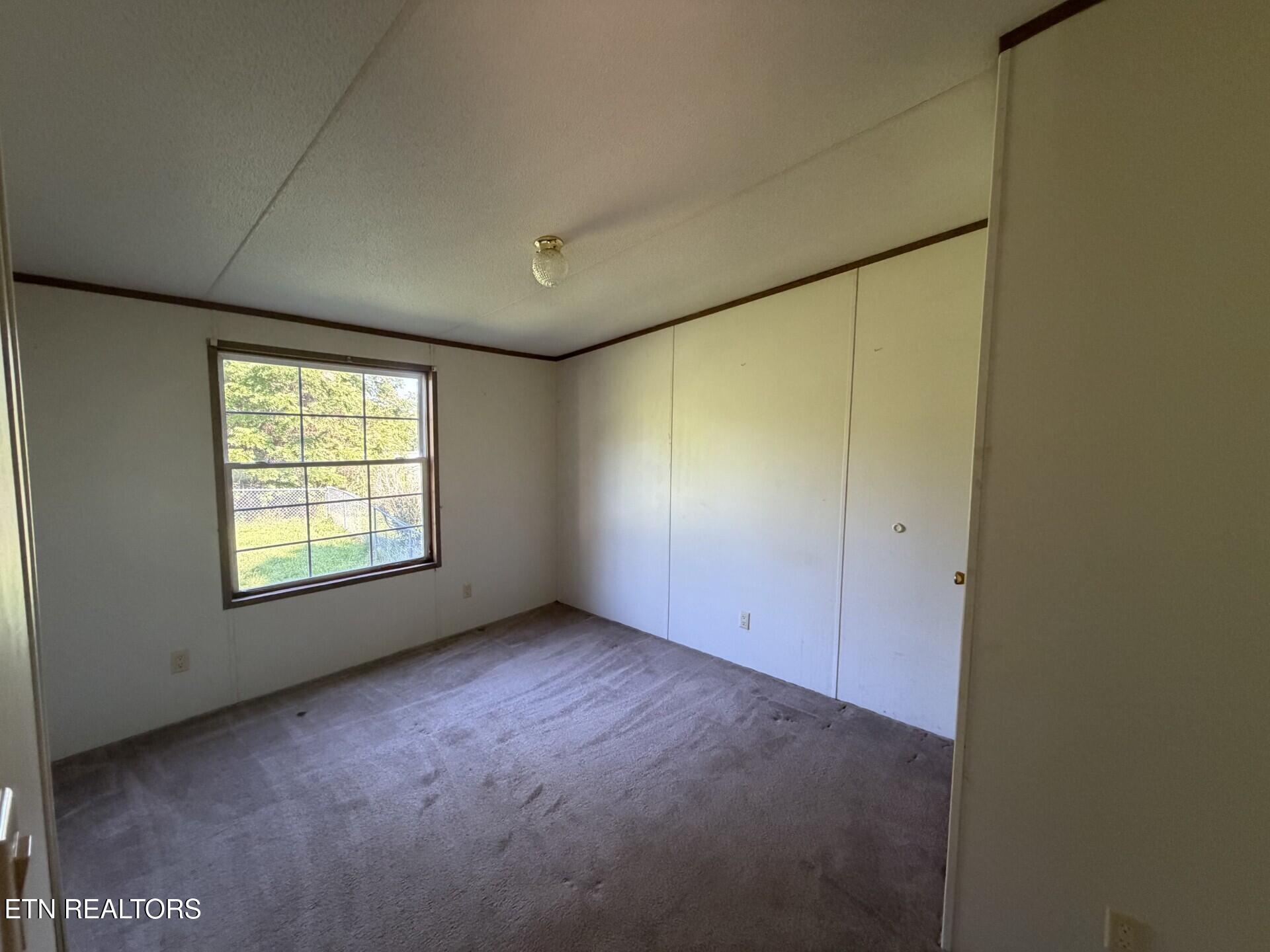 11033 Highway 68 Grandview TN 37337