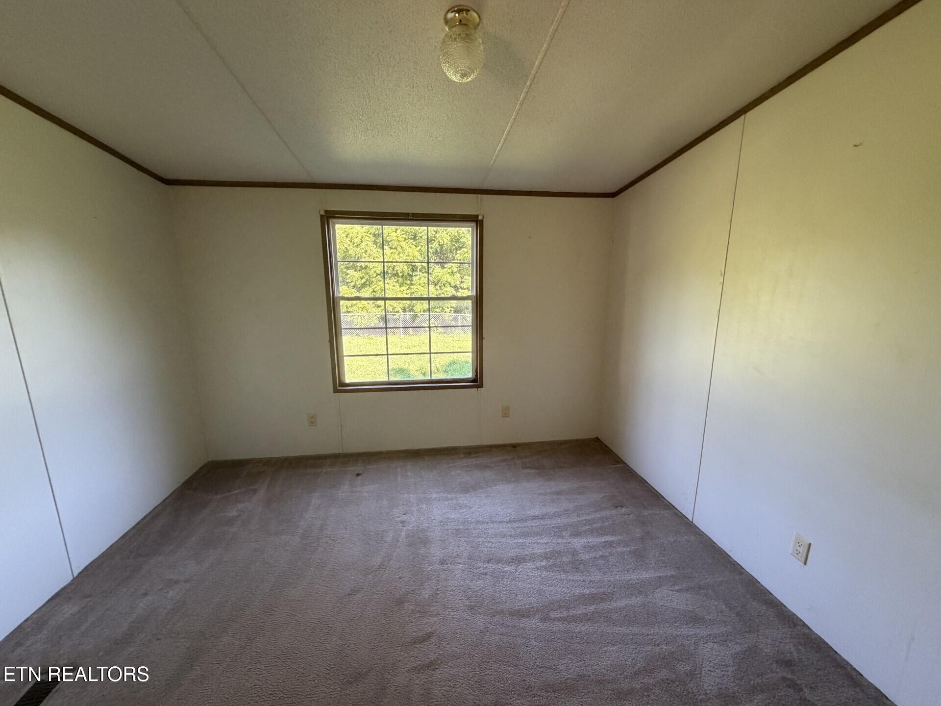 11033 Highway 68 Grandview TN 37337