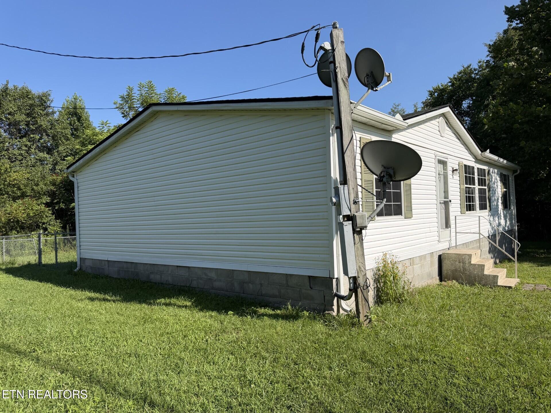 11033 Highway 68 Grandview TN 37337