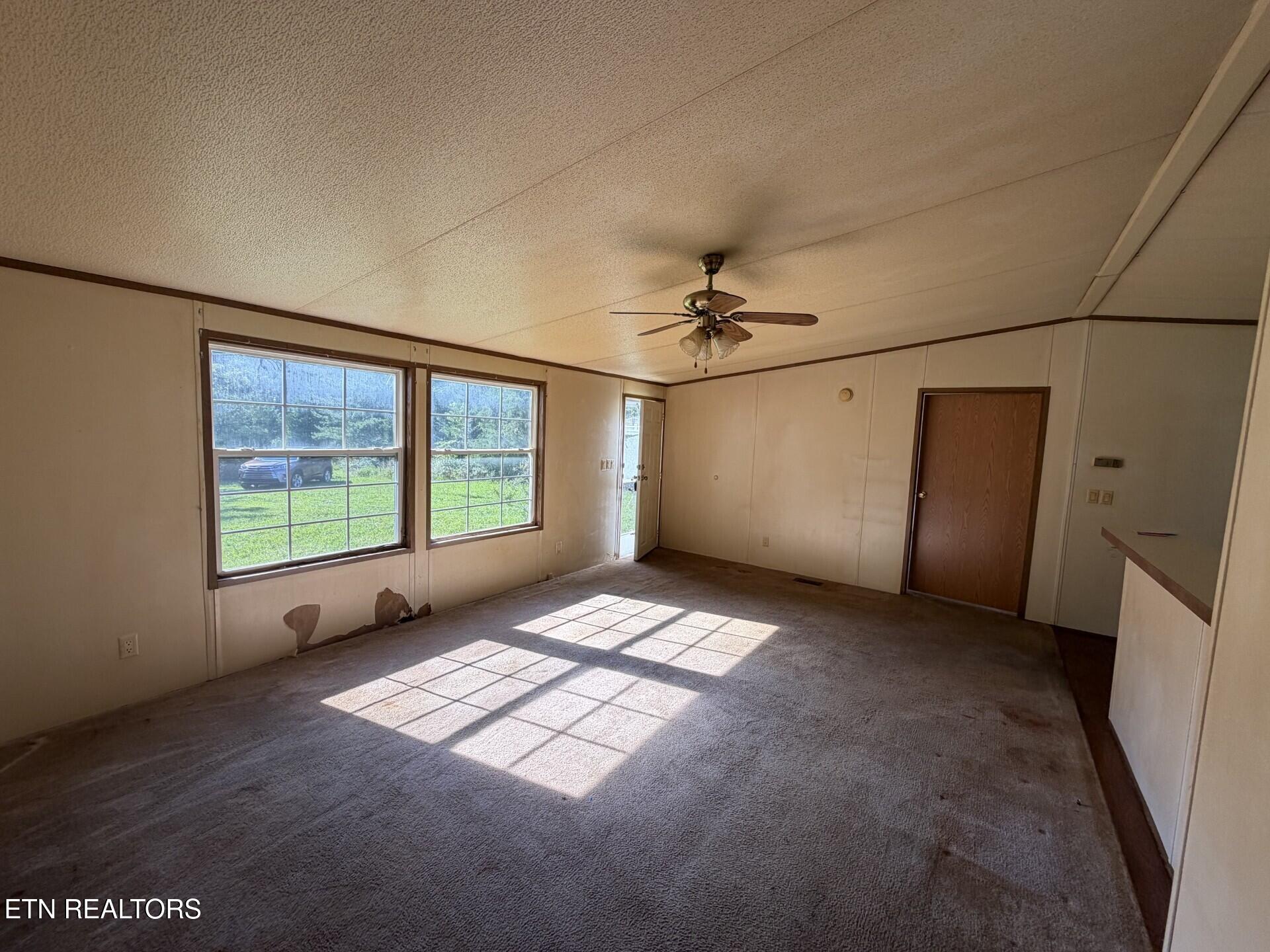 11033 Highway 68 Grandview TN 37337