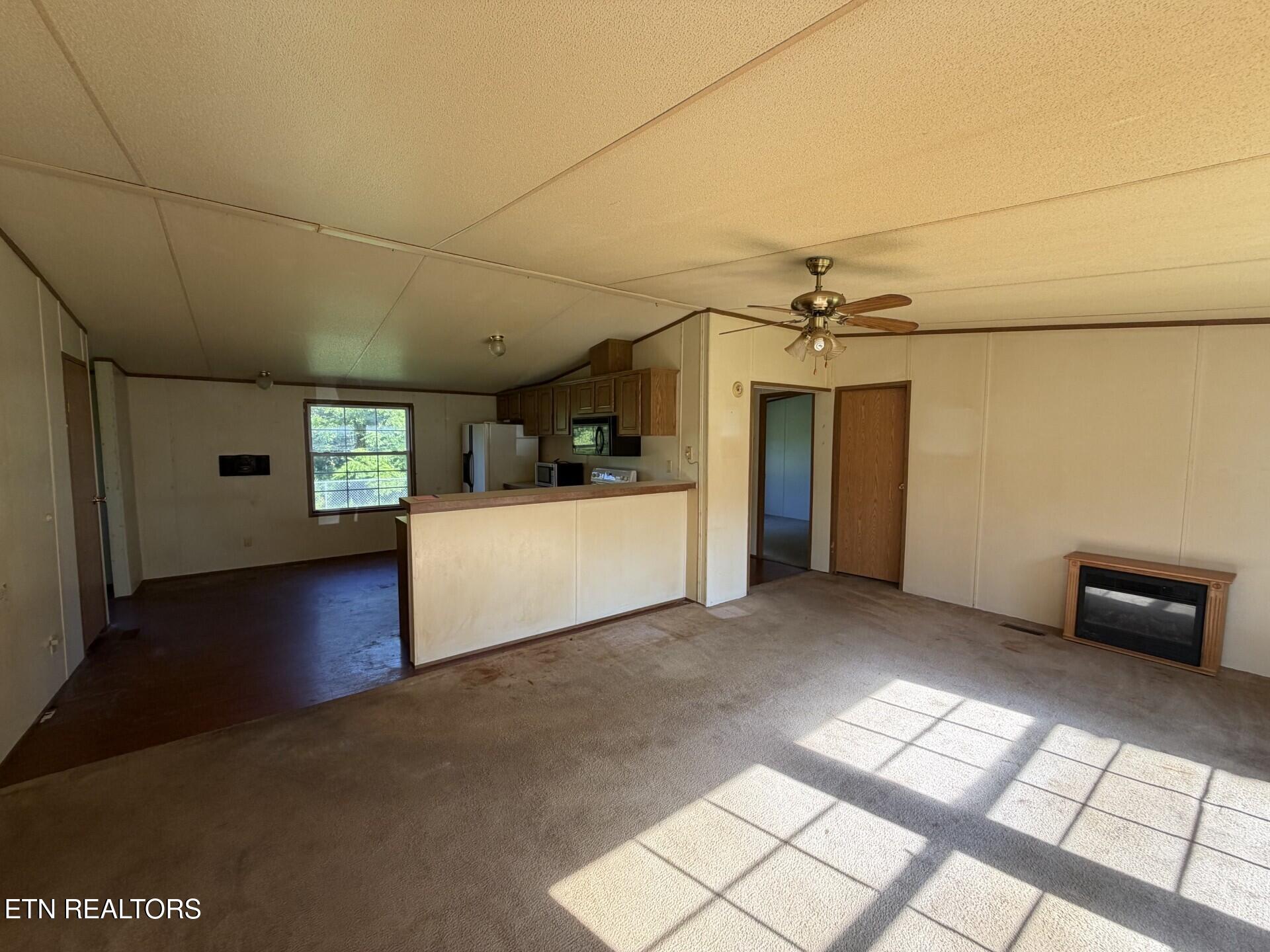 11033 Highway 68 Grandview TN 37337