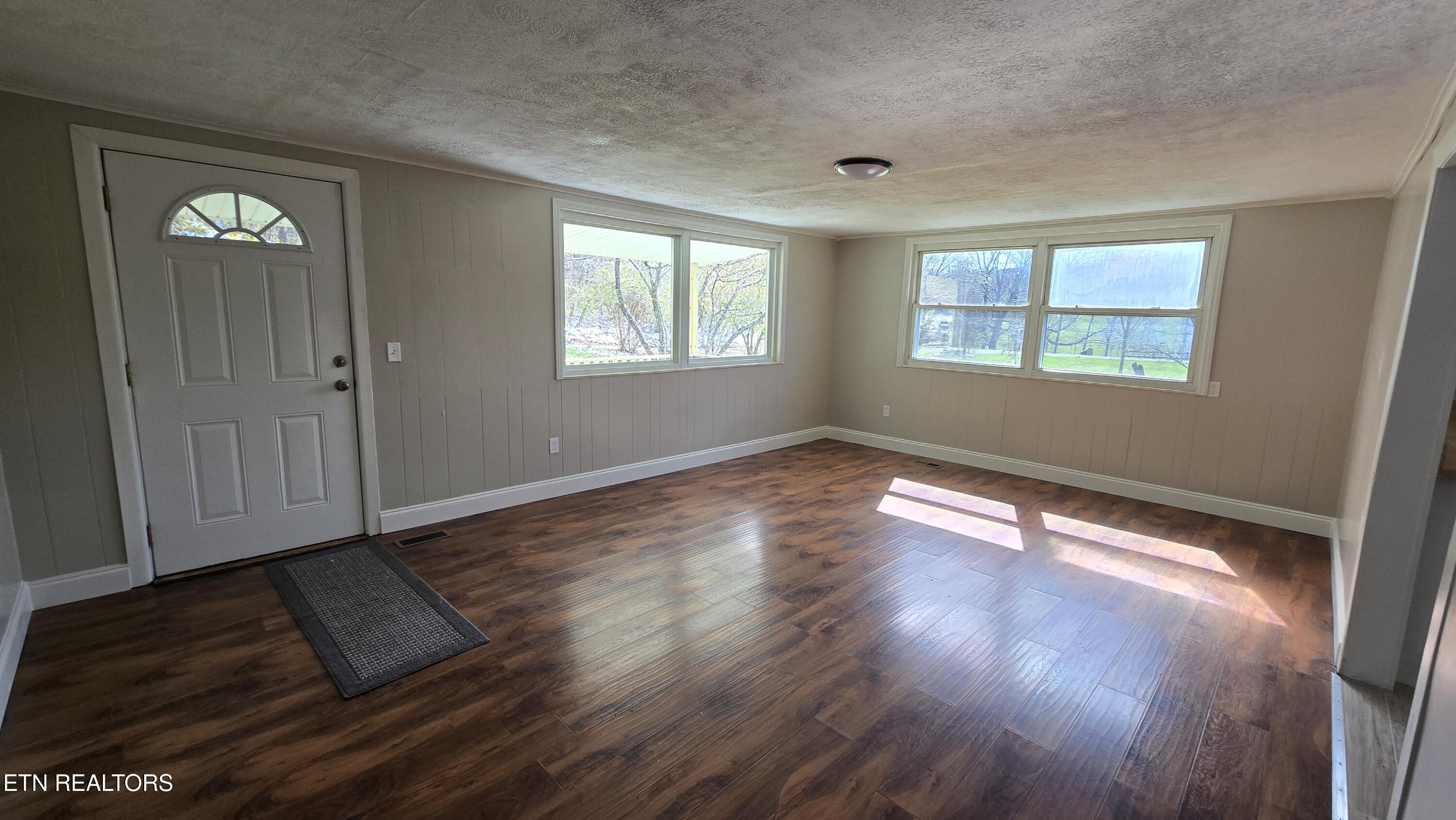 320 Epperson Circle Tazewell TN 37879