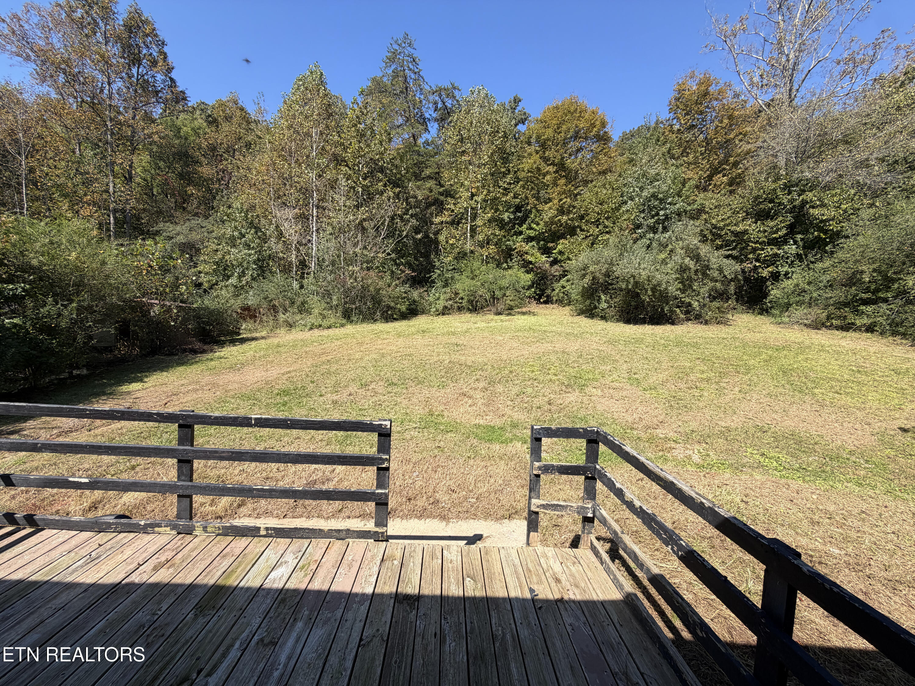 1487 Dutch Valley Road Clinton TN 37716