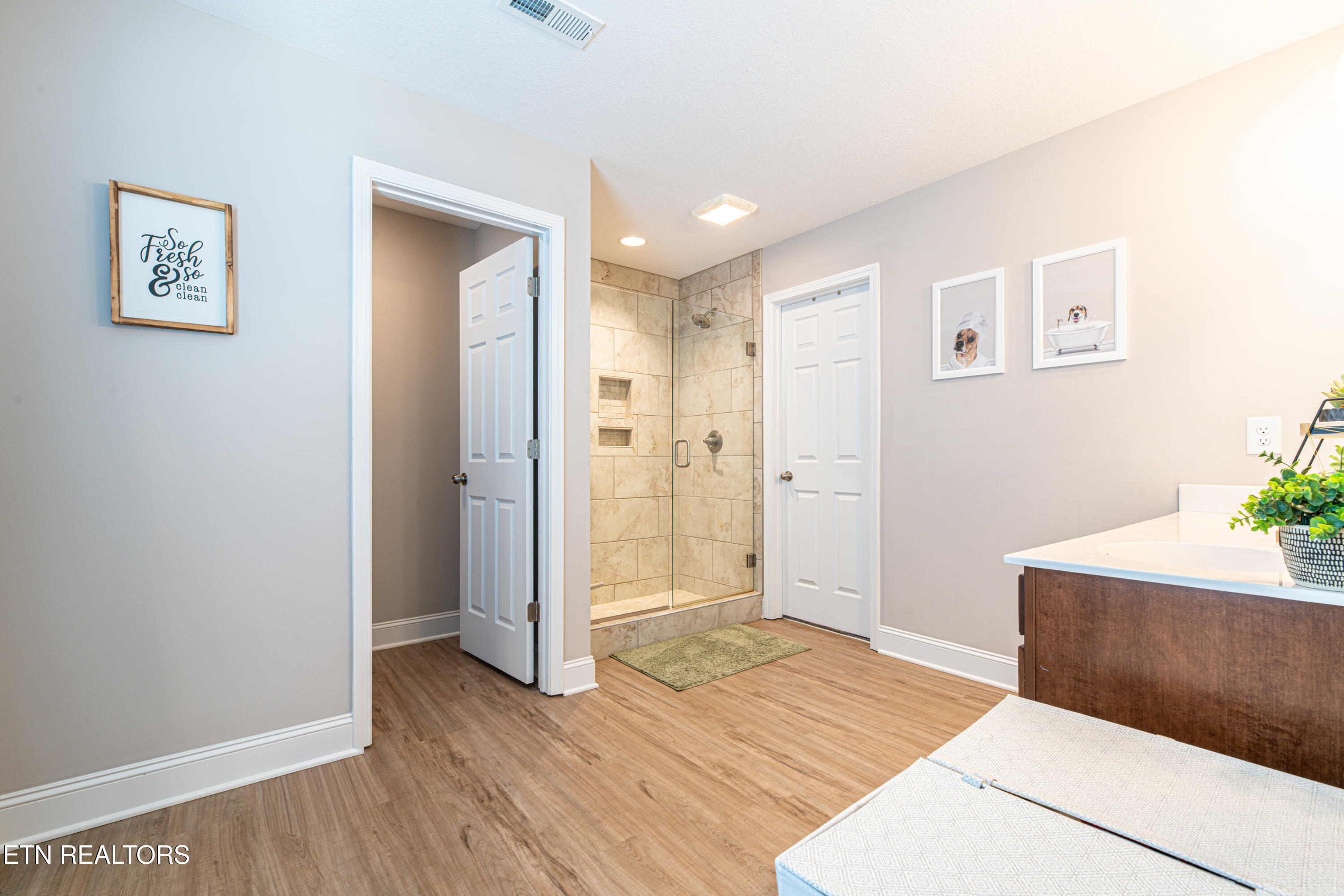 8125 Equinox Lane Powell TN 37849