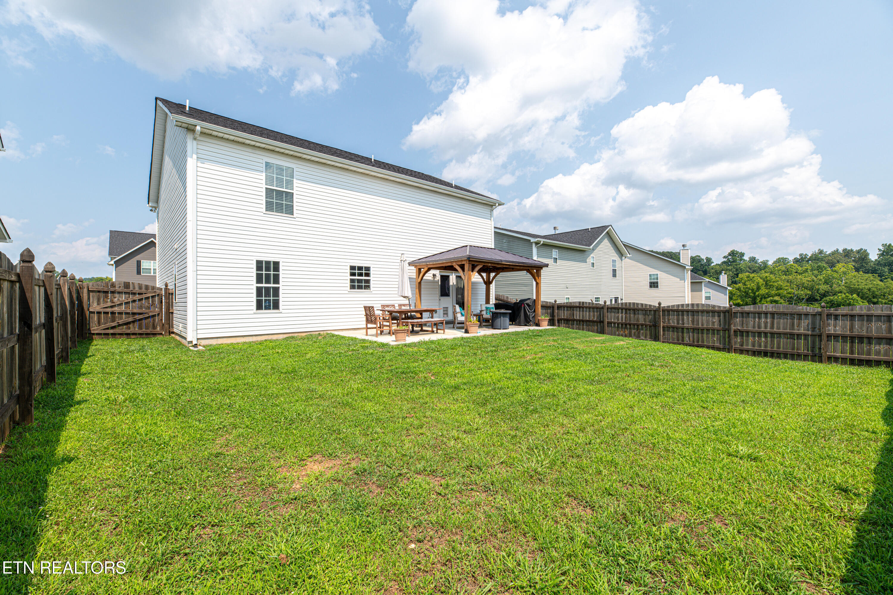 8125 Equinox Lane Powell TN 37849