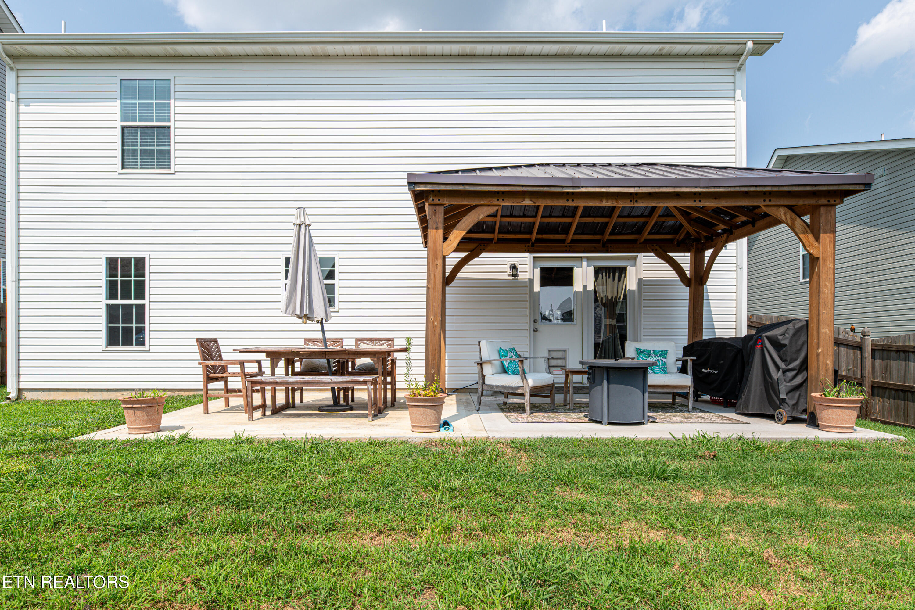 8125 Equinox Lane Powell TN 37849