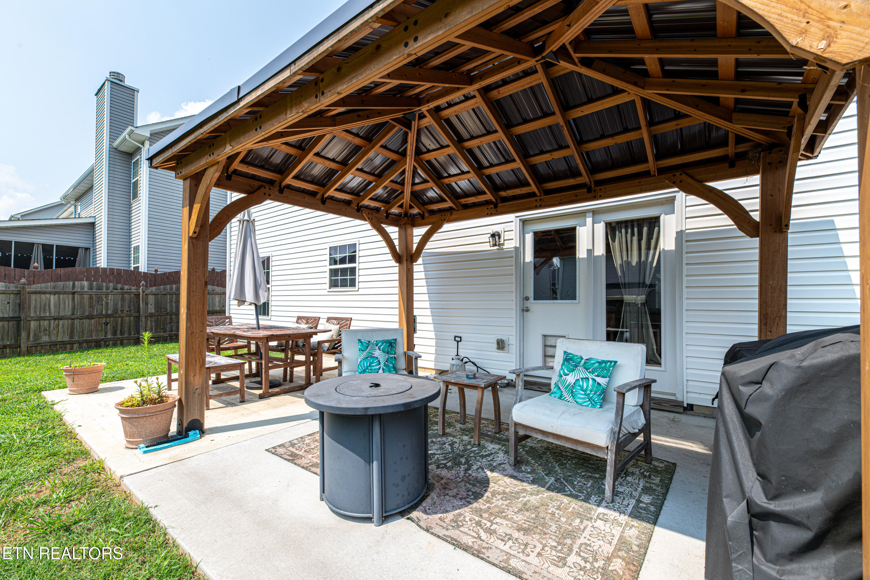 8125 Equinox Lane Powell TN 37849