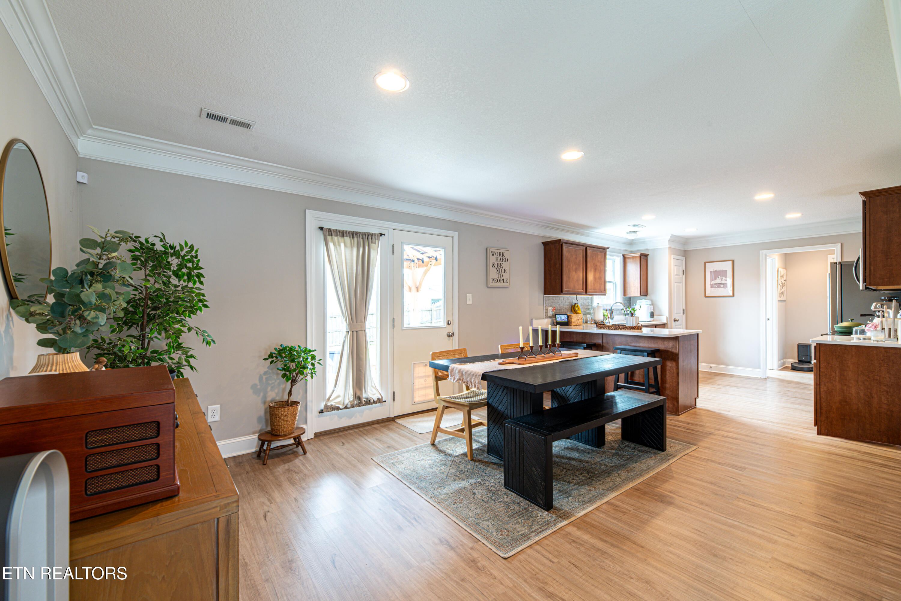 8125 Equinox Lane Powell TN 37849